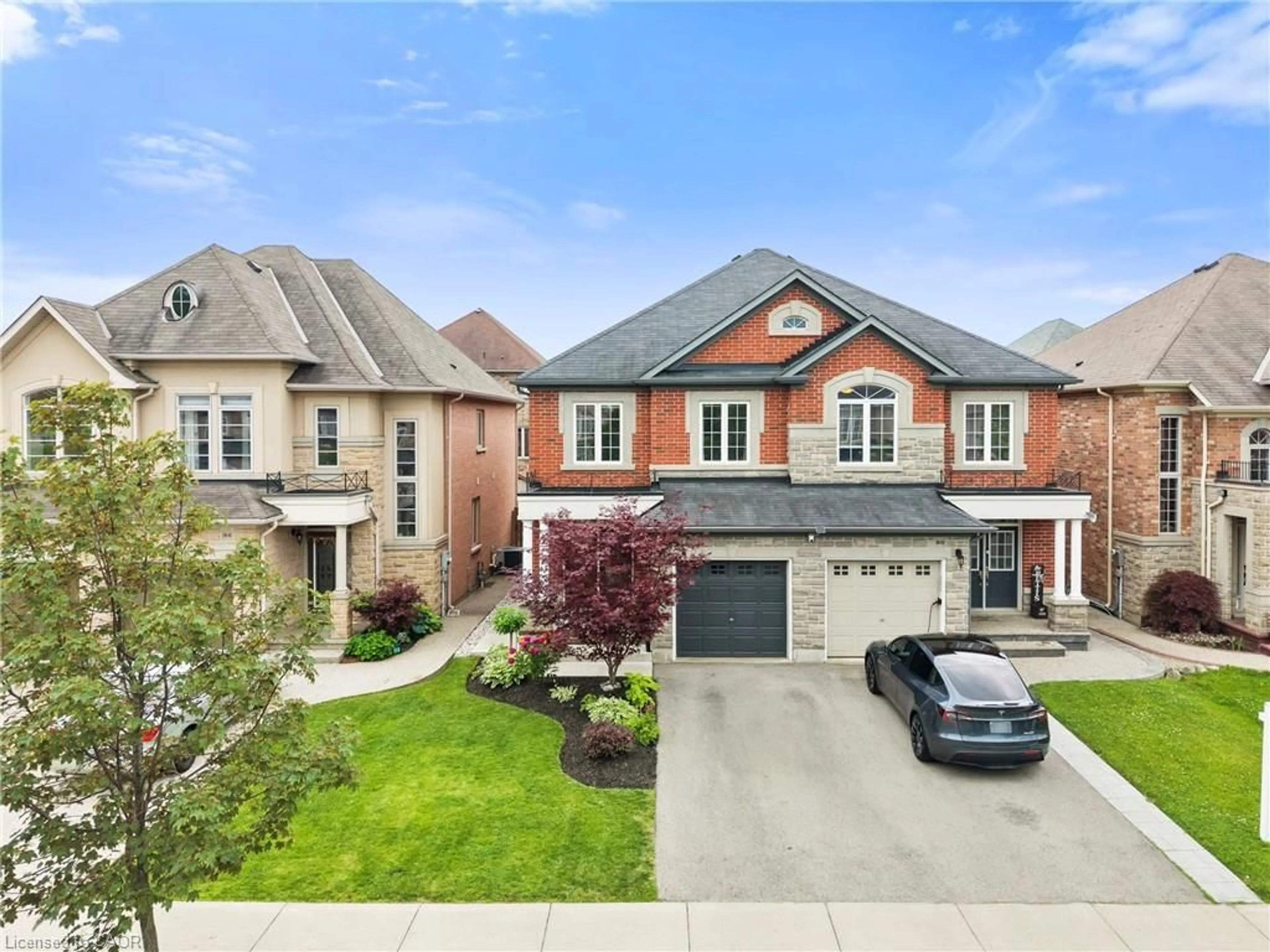 Home with brick exterior material, street for 82 Summerberry Way, Hamilton Ontario L9B 0G1