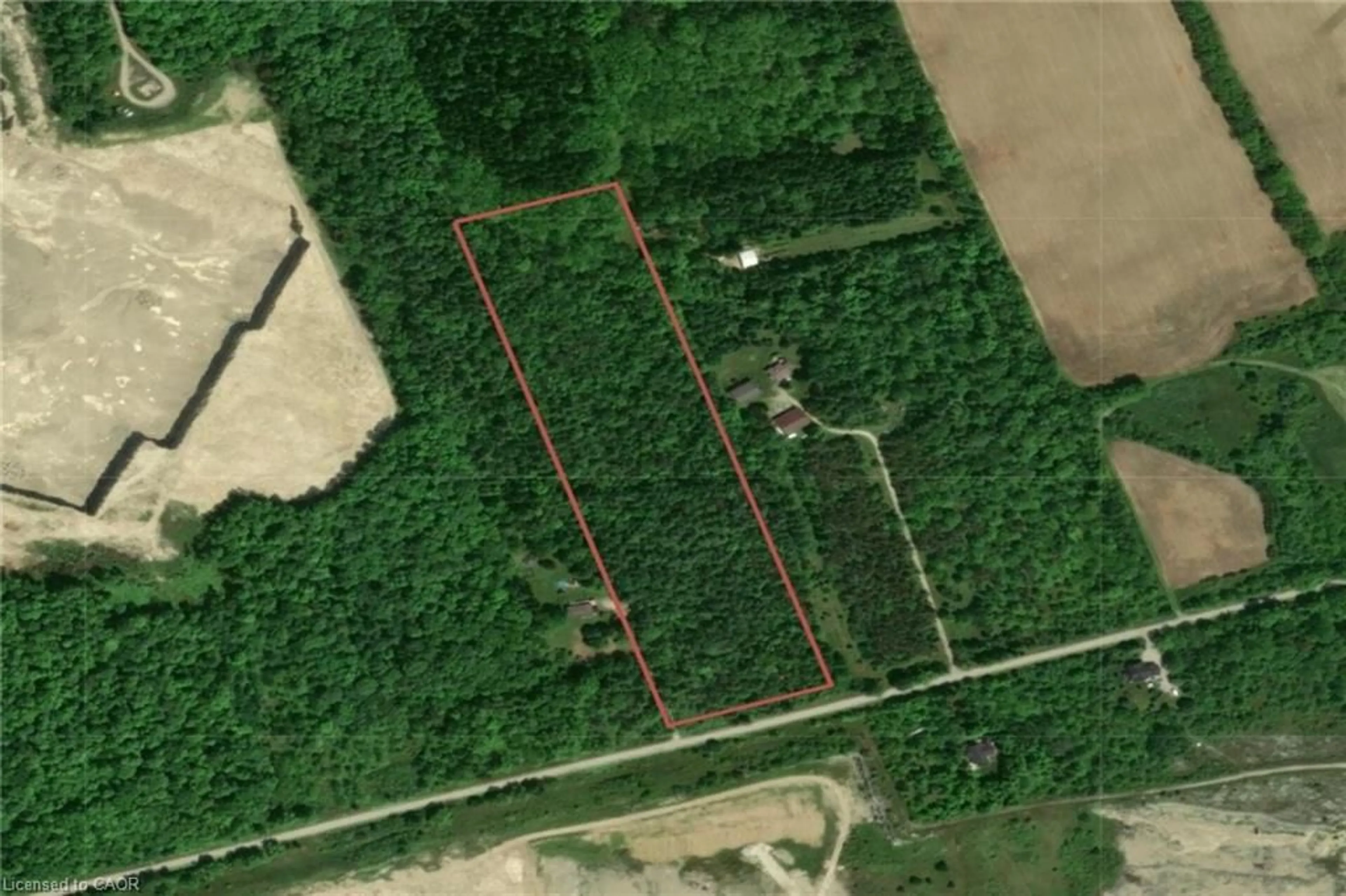 A pic from outside/outdoor area/front of a property/back of a property/a pic from drone, building for 581 Townline Rd, Cayuga Ontario N0A 1E0