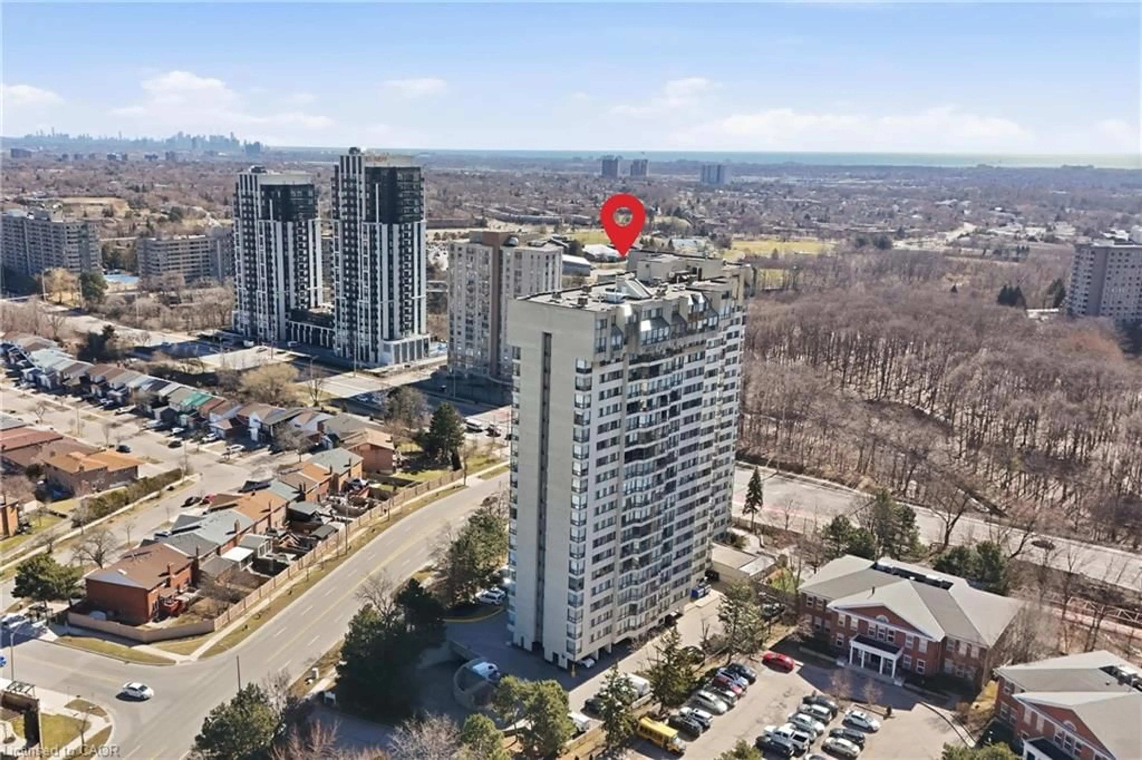 A pic from outside/outdoor area/front of a property/back of a property/a pic from drone, city buildings view from balcony for 200 Robert Speck Pky #808, Mississauga Ontario L4Z 1S3