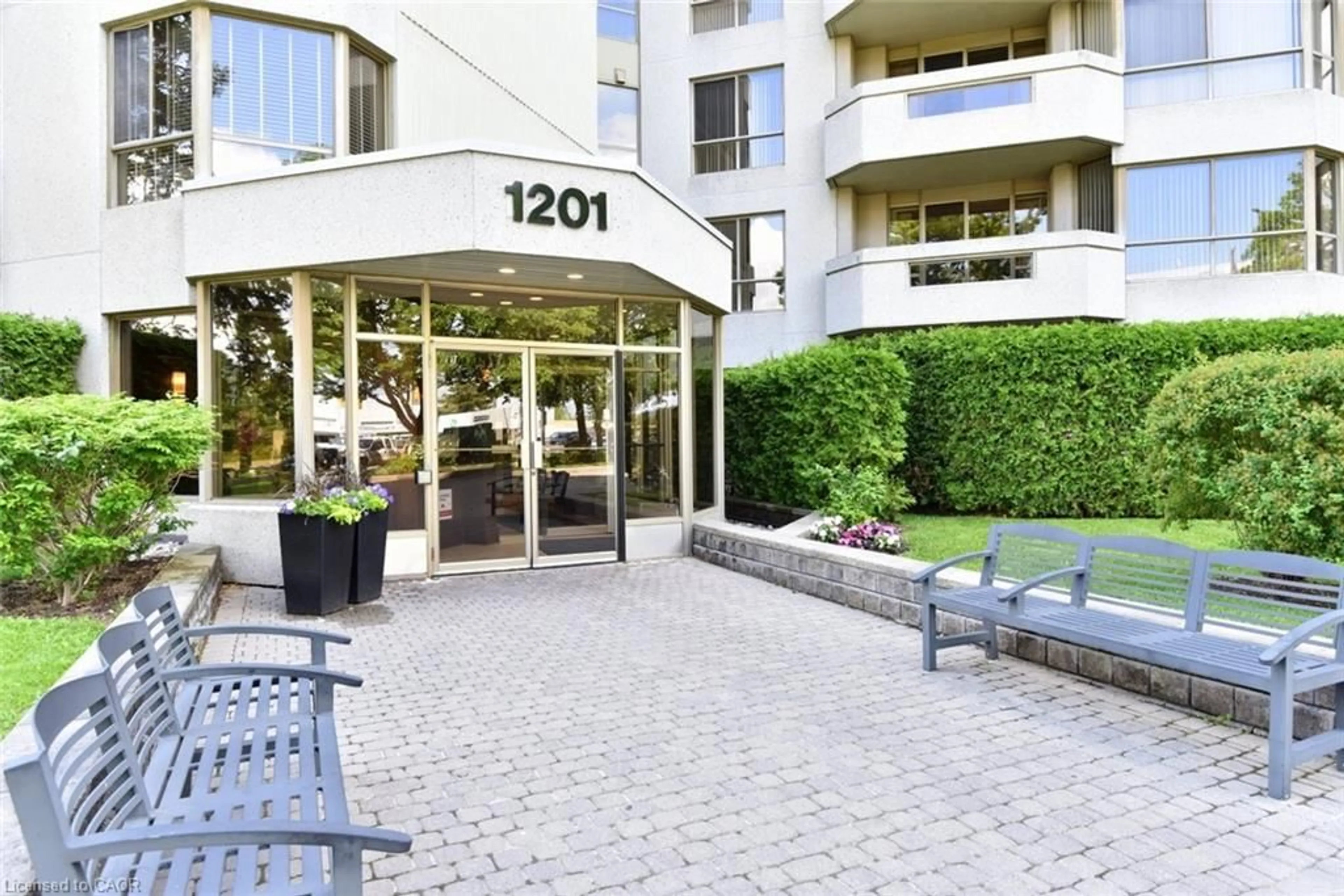 Unknown for 1201 North Shore Blvd #108, Burlington Ontario L7S 1Z5