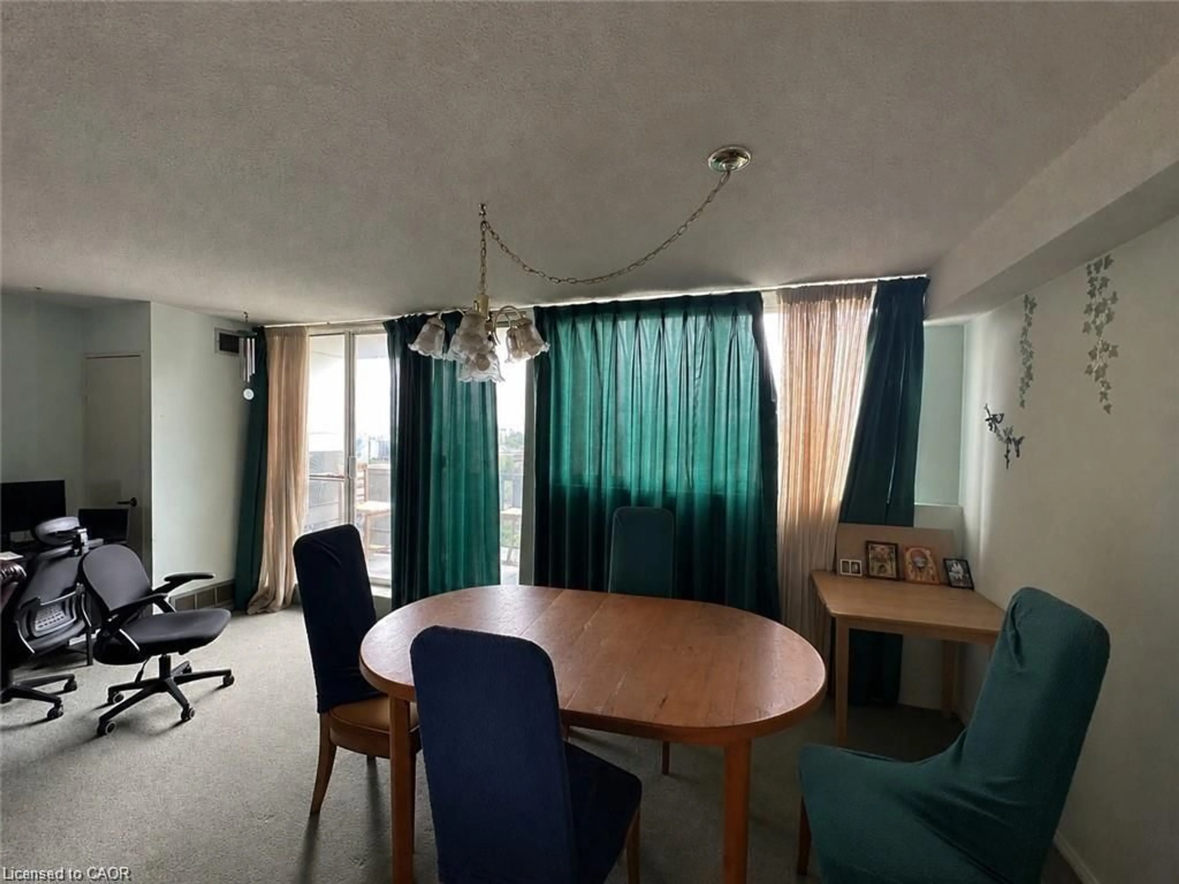 A pic of a room for 375 King St #1005, Waterloo Ontario N2J 4L6