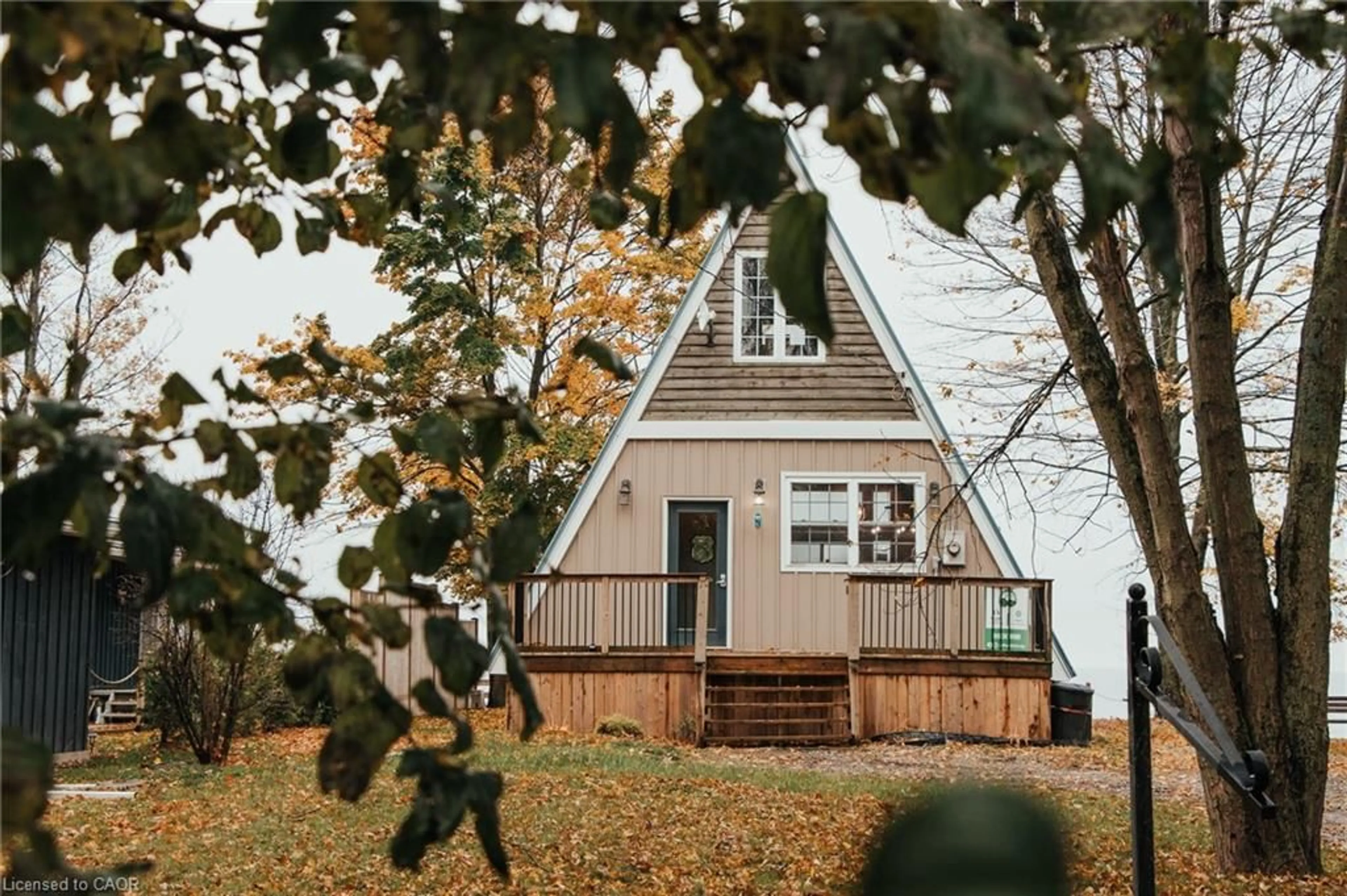 Home with vinyl exterior material, unknown for 25 Derner Line, Dunnville Ontario N0A 1K0