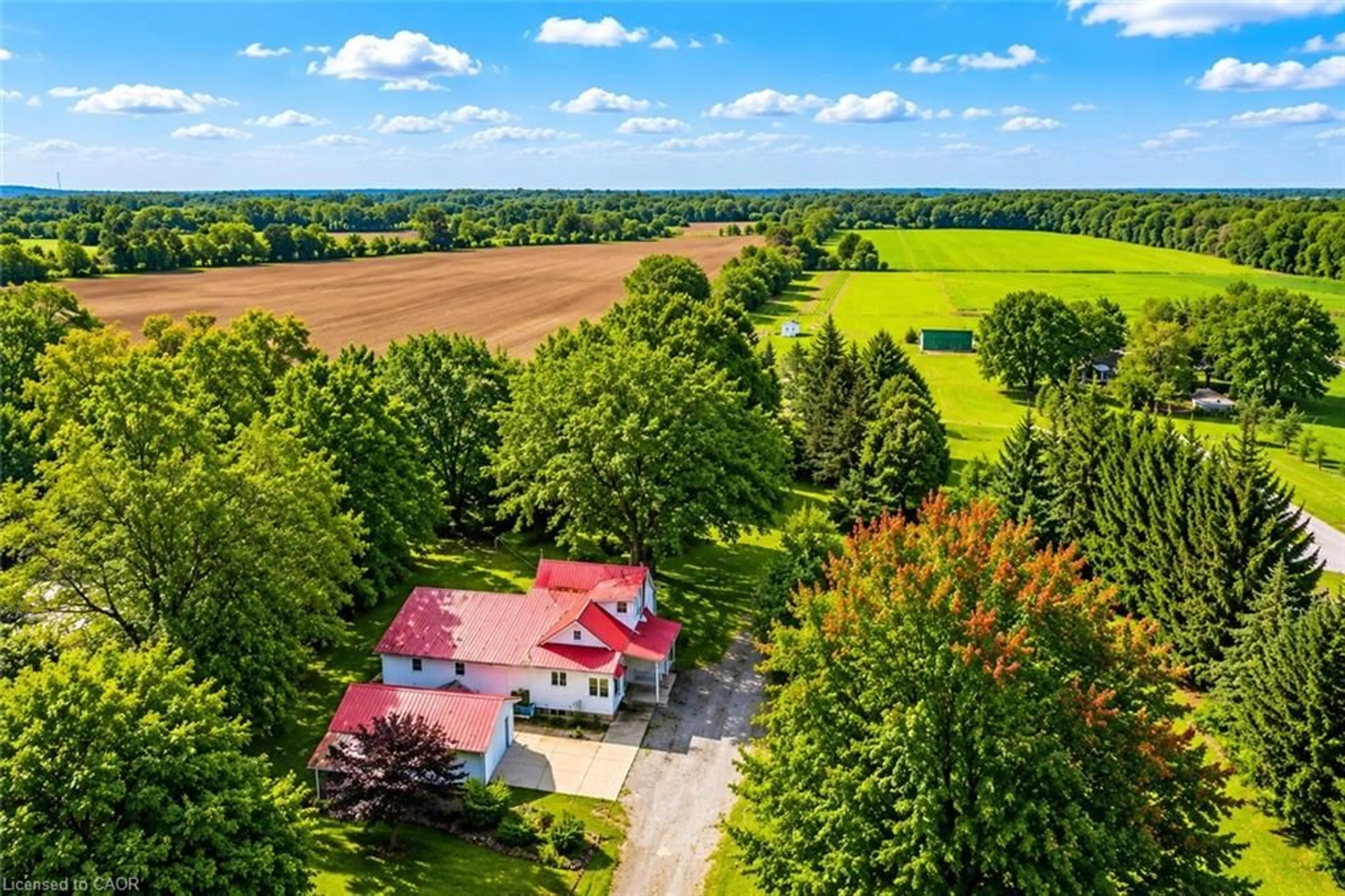 A pic from outside/outdoor area/front of a property/back of a property/a pic from drone, unknown for 1705 2nd Concession Rd, Hamilton Ontario L0R 1T0