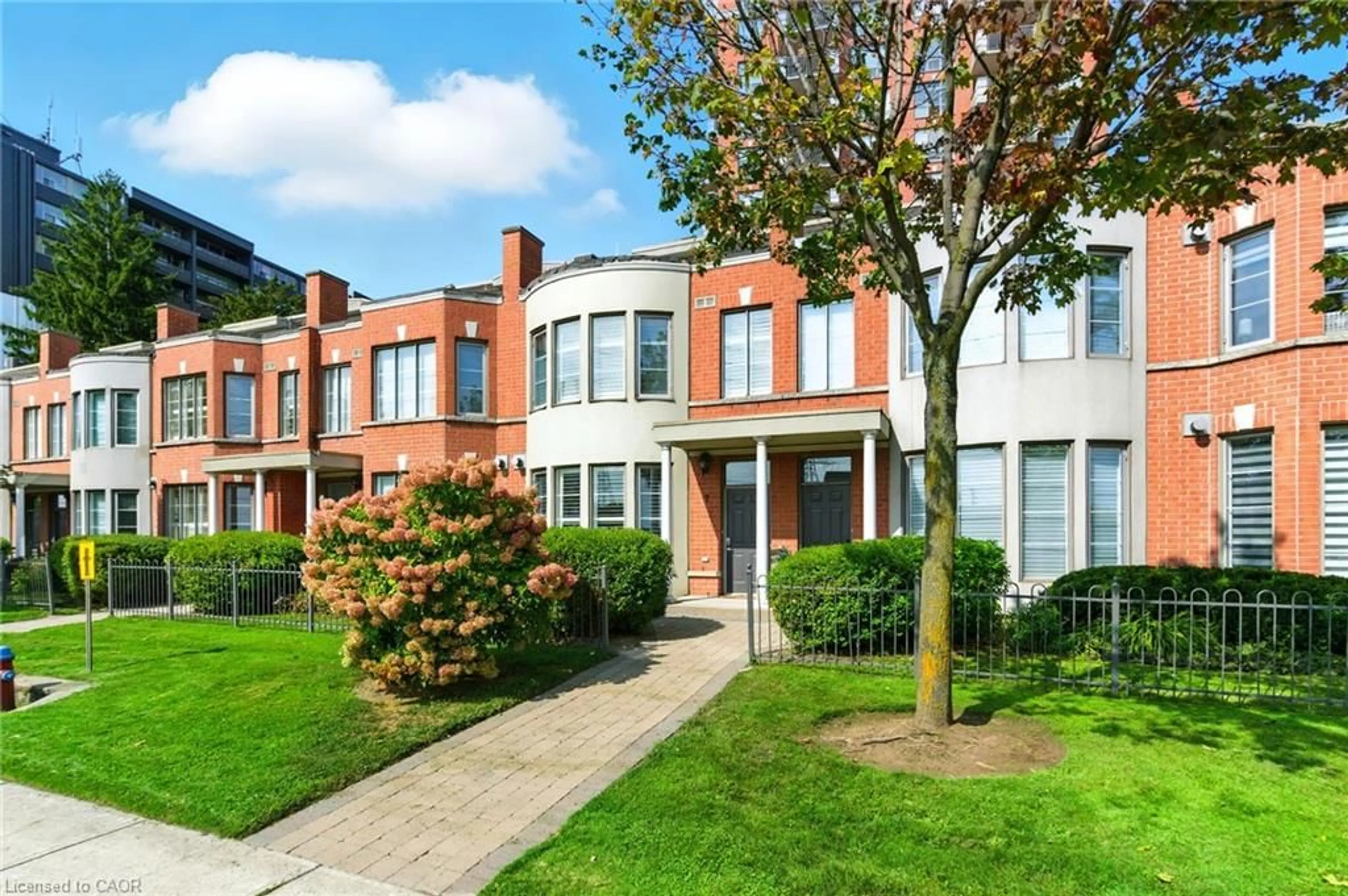 Home with brick exterior material, street for 442 Maple Ave #7, Burlington Ontario L7S 2L7