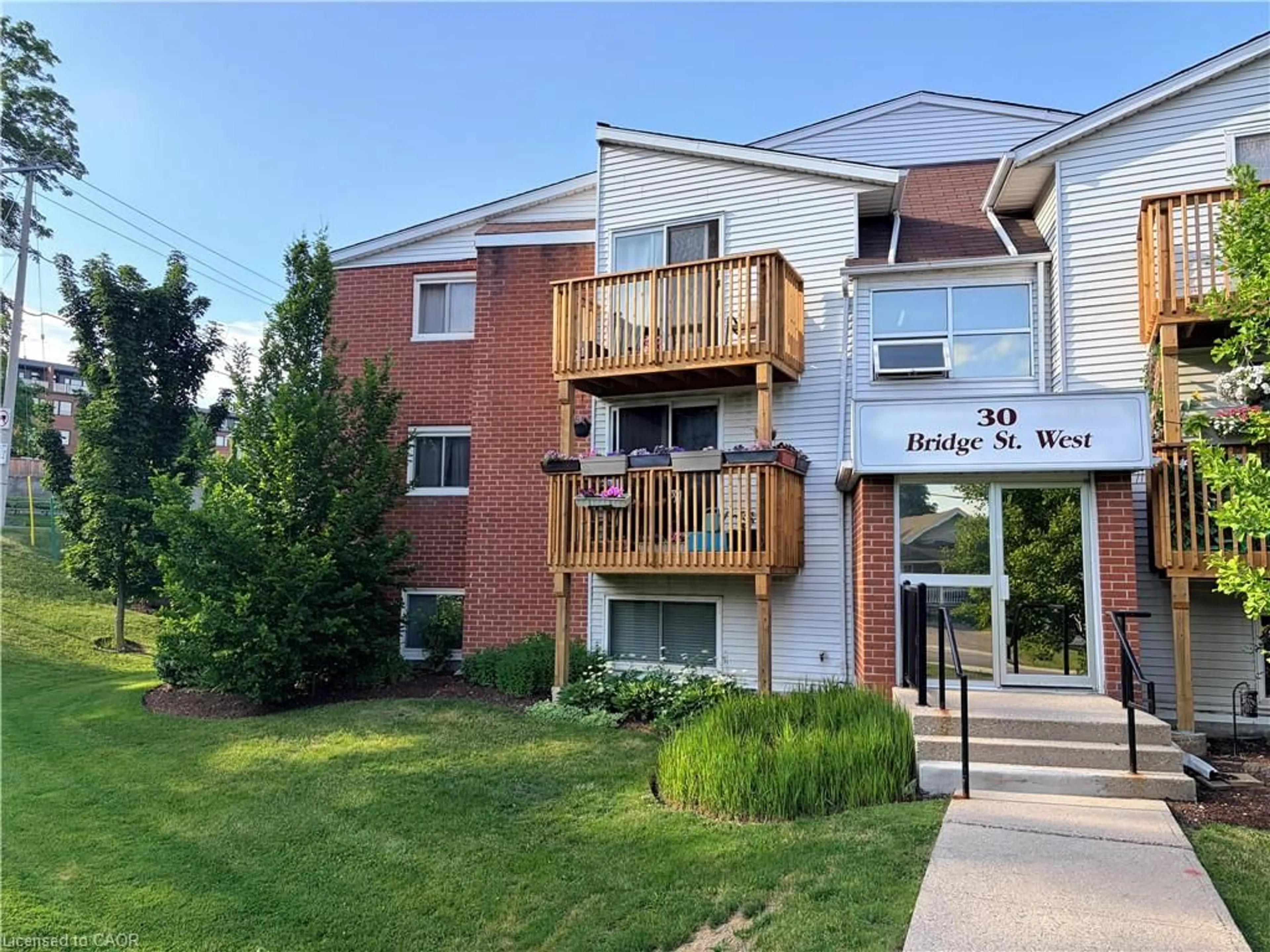 Unknown for 30 Bridge St #307, Kitchener Ontario N2K 1K4