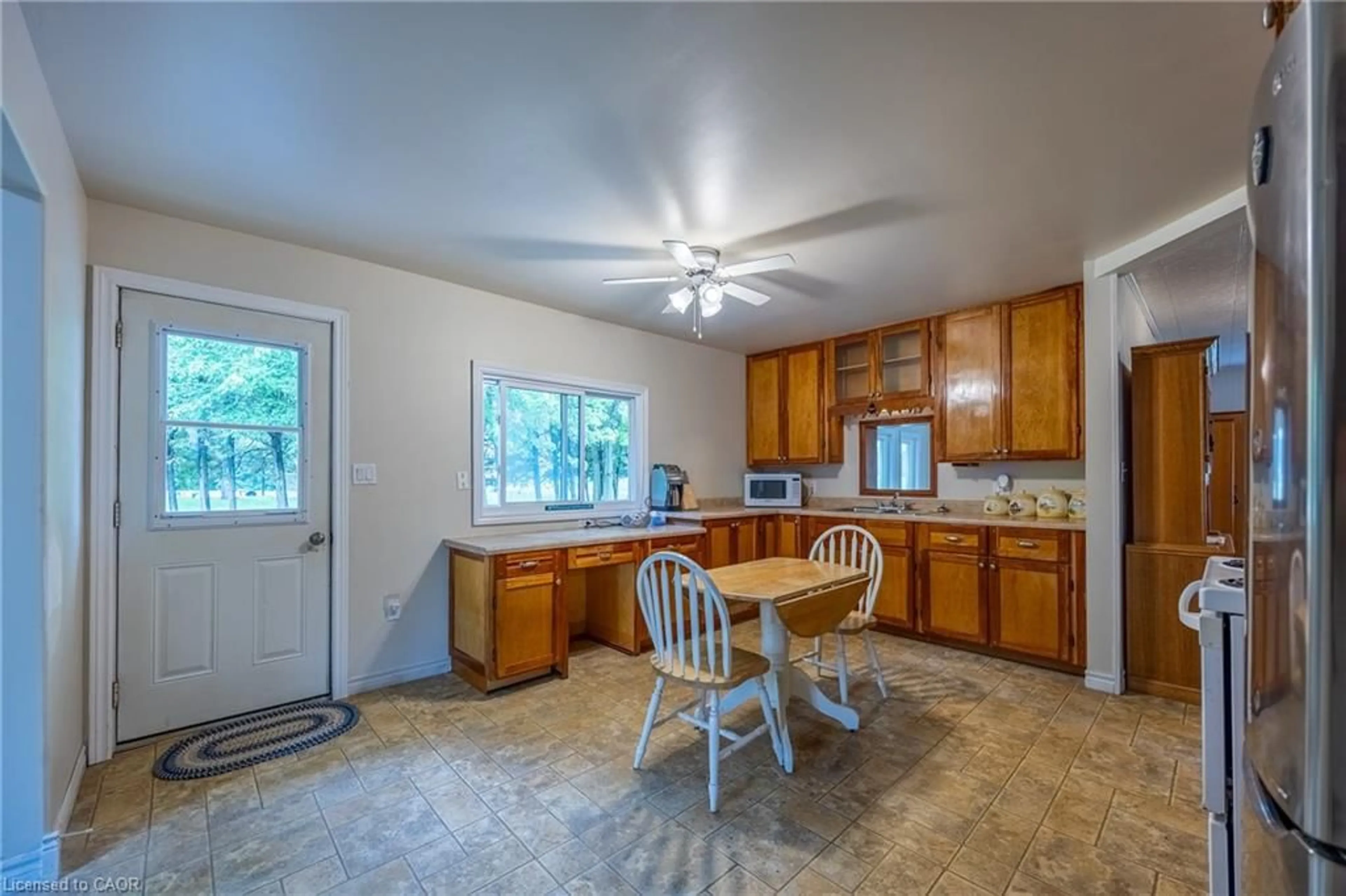 Standard kitchen, unknown for 4966 Highway 59, Courtland Ontario N0J 1E0