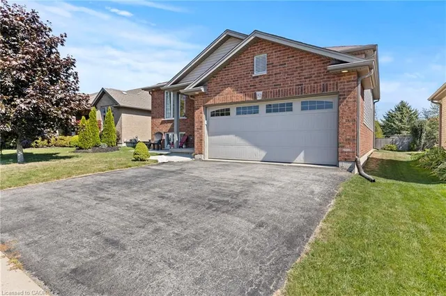 92 White Water Dr, Port Dover 3