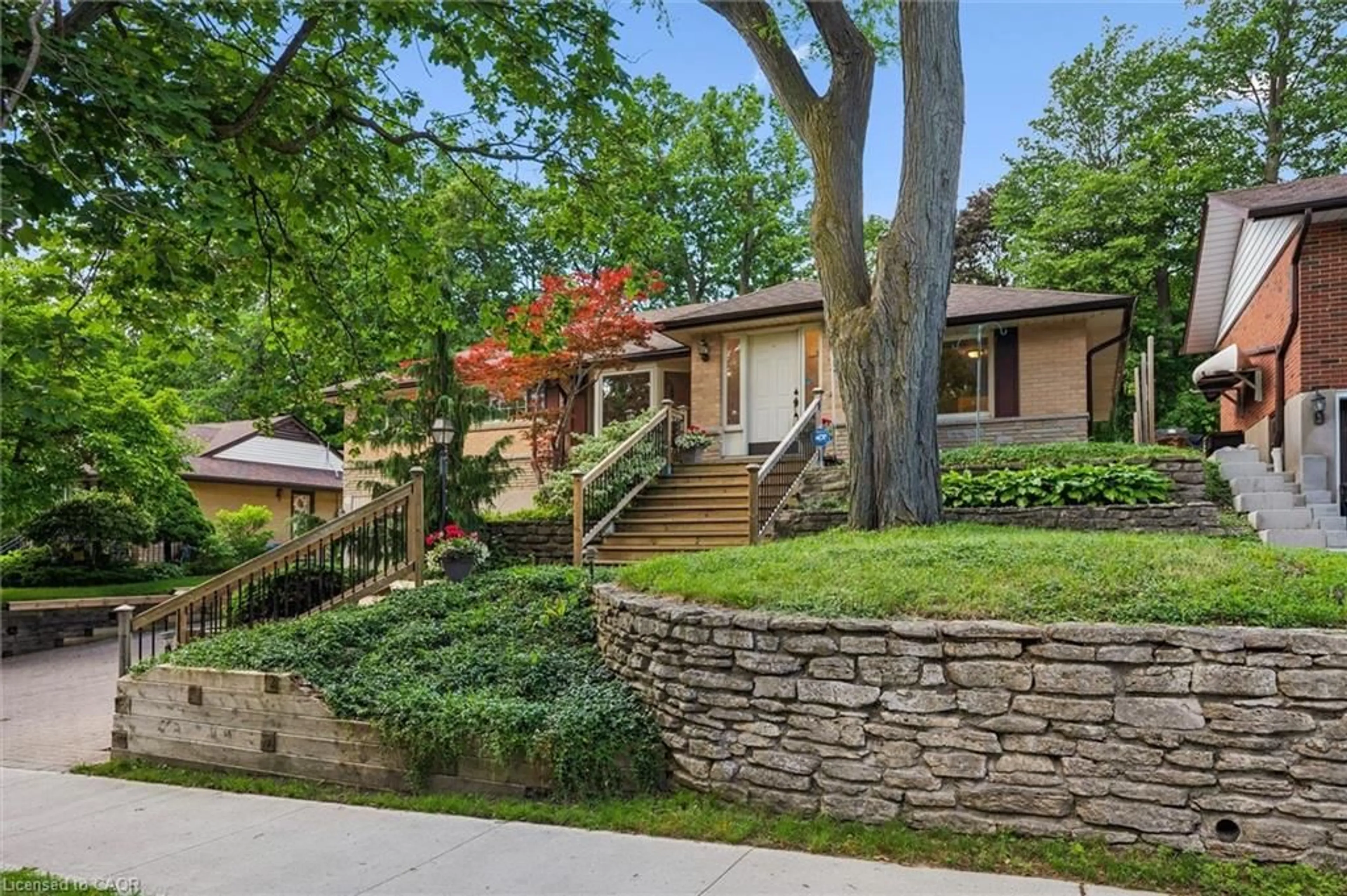 Home with brick exterior material, street for 57 Maplewood Pl, Kitchener Ontario N2H 4L4