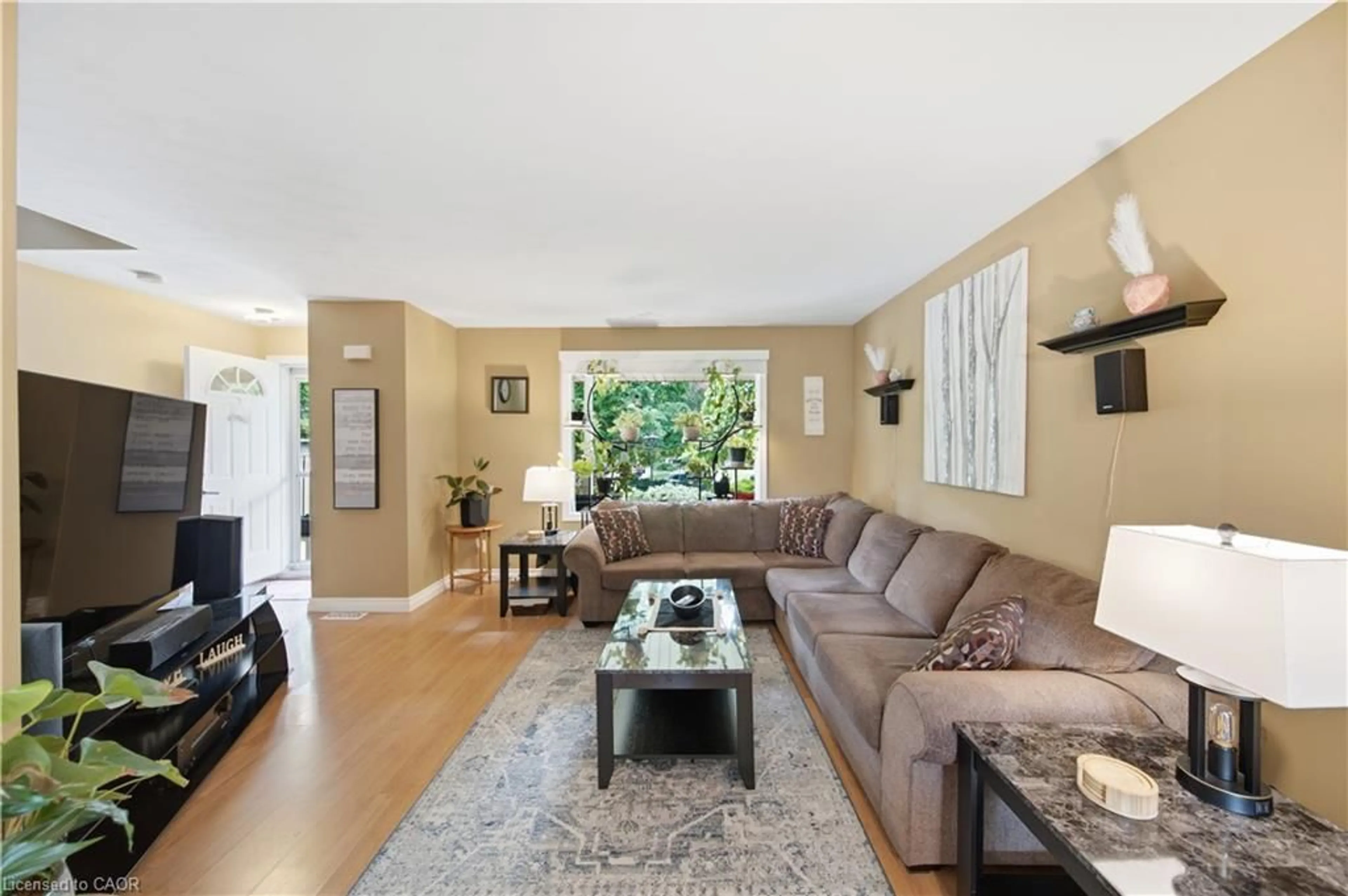 Living room with furniture, unknown for 340 Cyrus St, Cambridge Ontario N3H 1H3