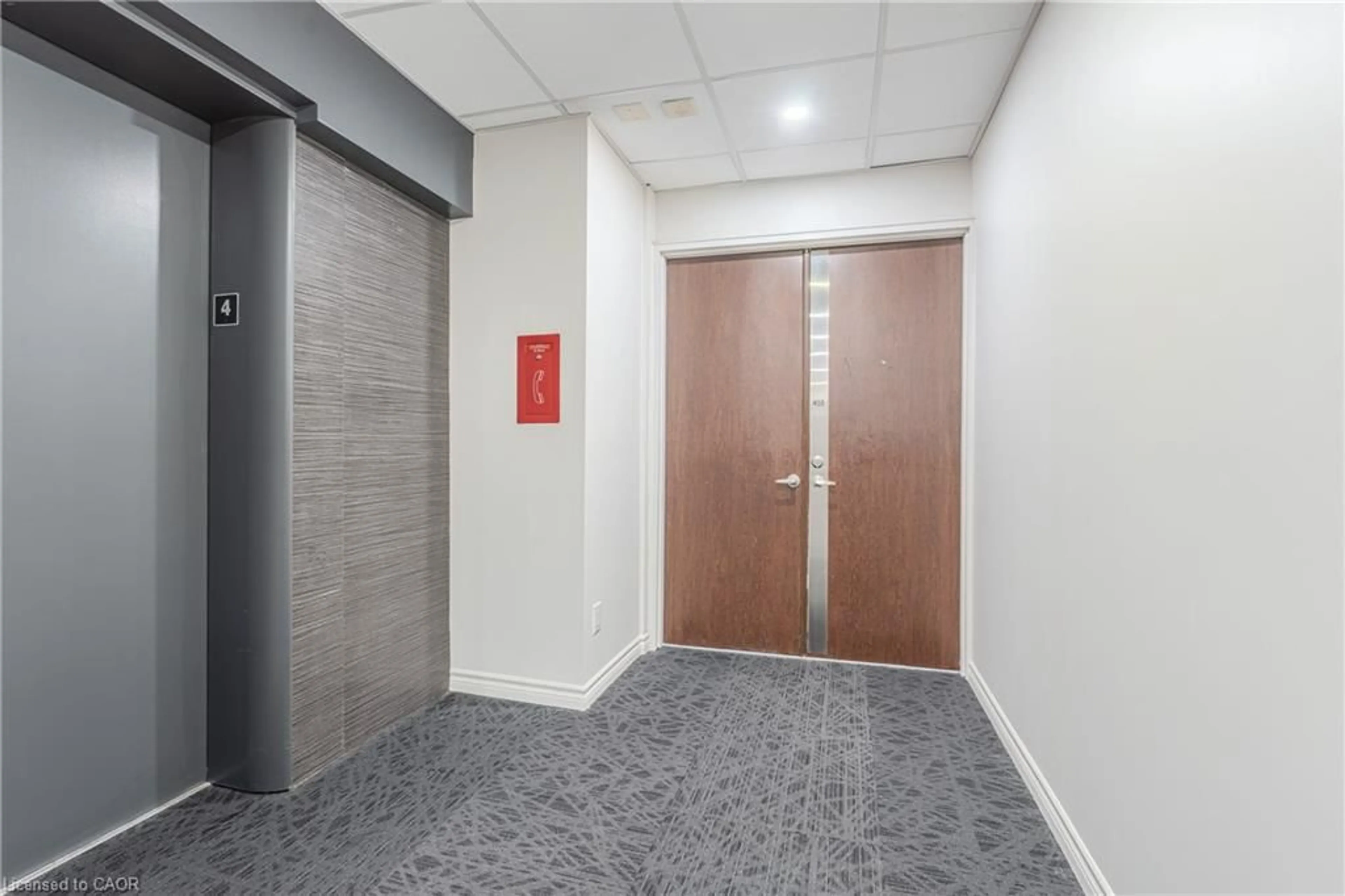 Indoor foyer for 350 Concession St #403, Hamilton Ontario L9A 4E5