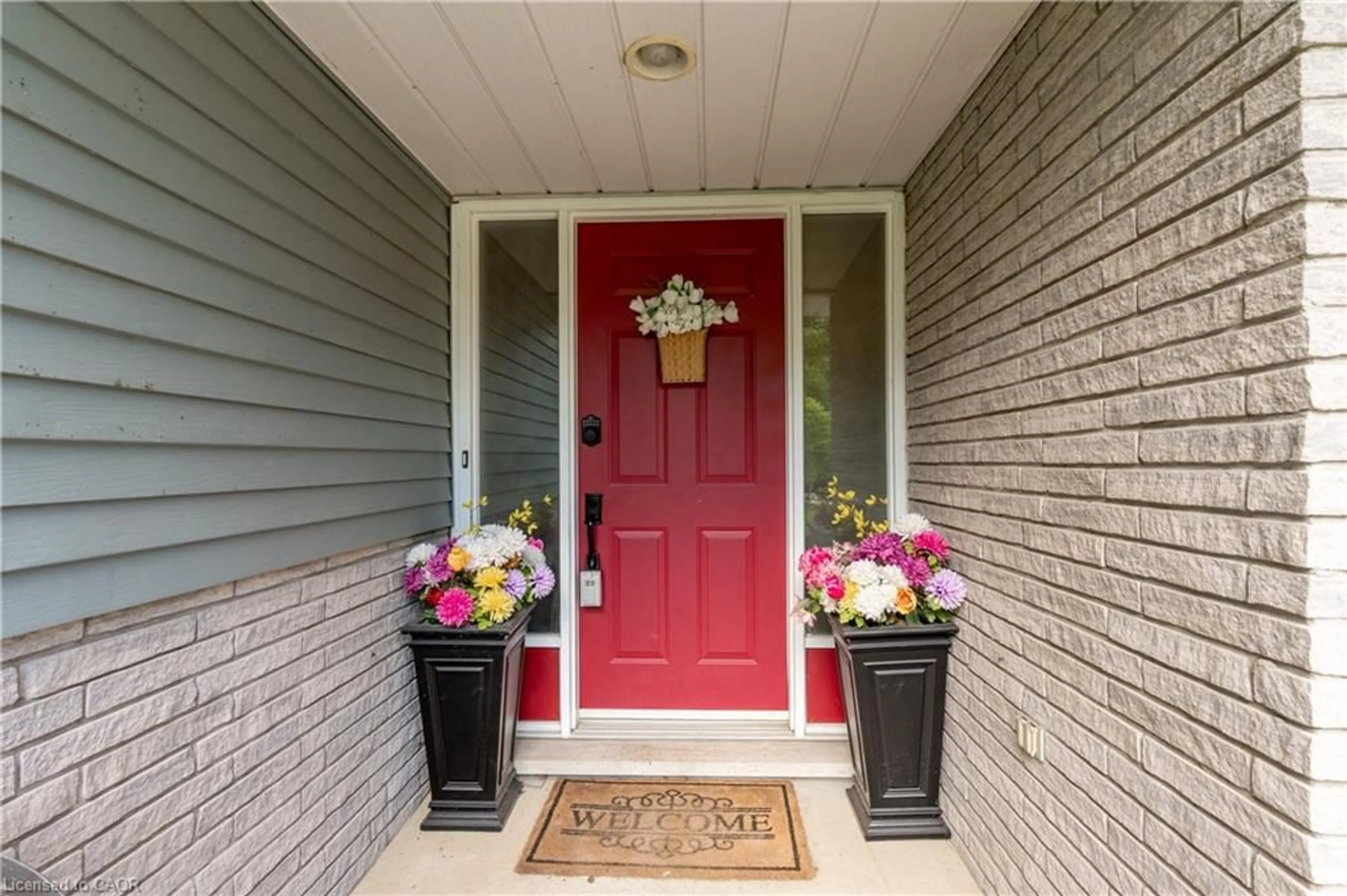 Indoor entryway for 155 Huron St, Embro Ontario N0J 1J0