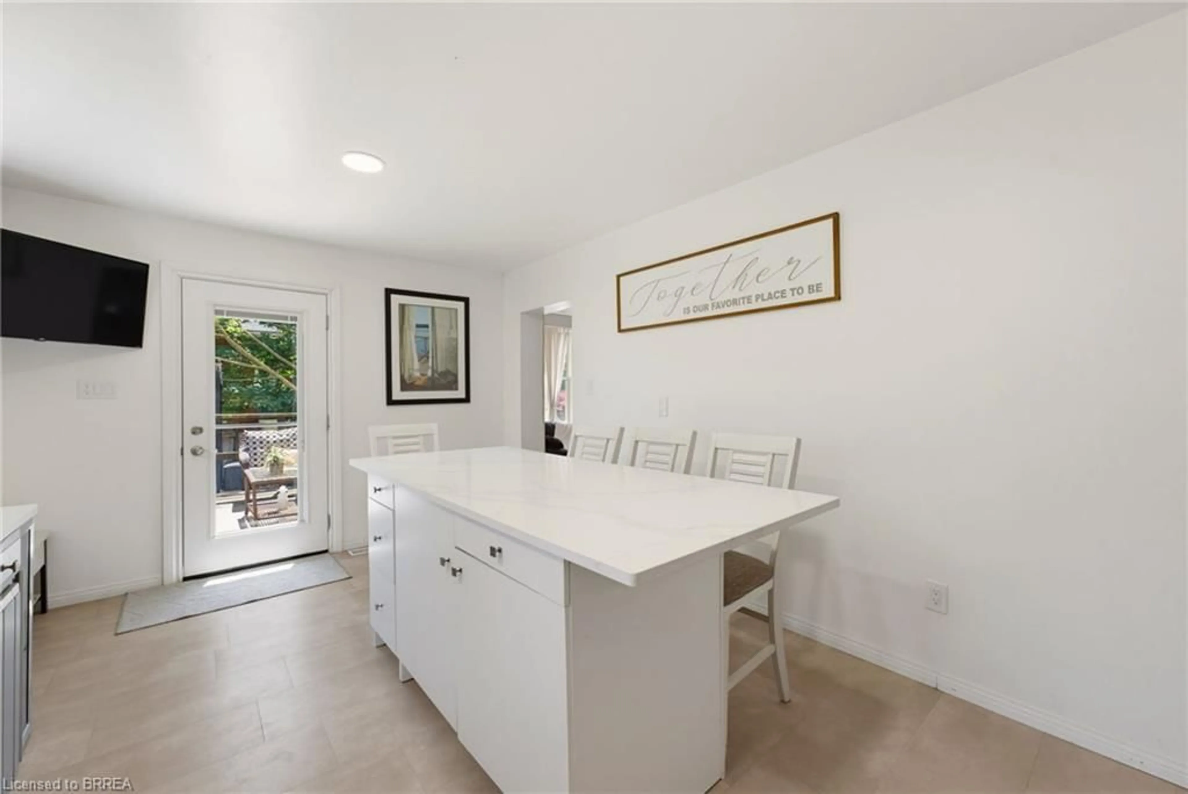 Laundry room for 10 King William St, St. George Ontario N0E 1N0