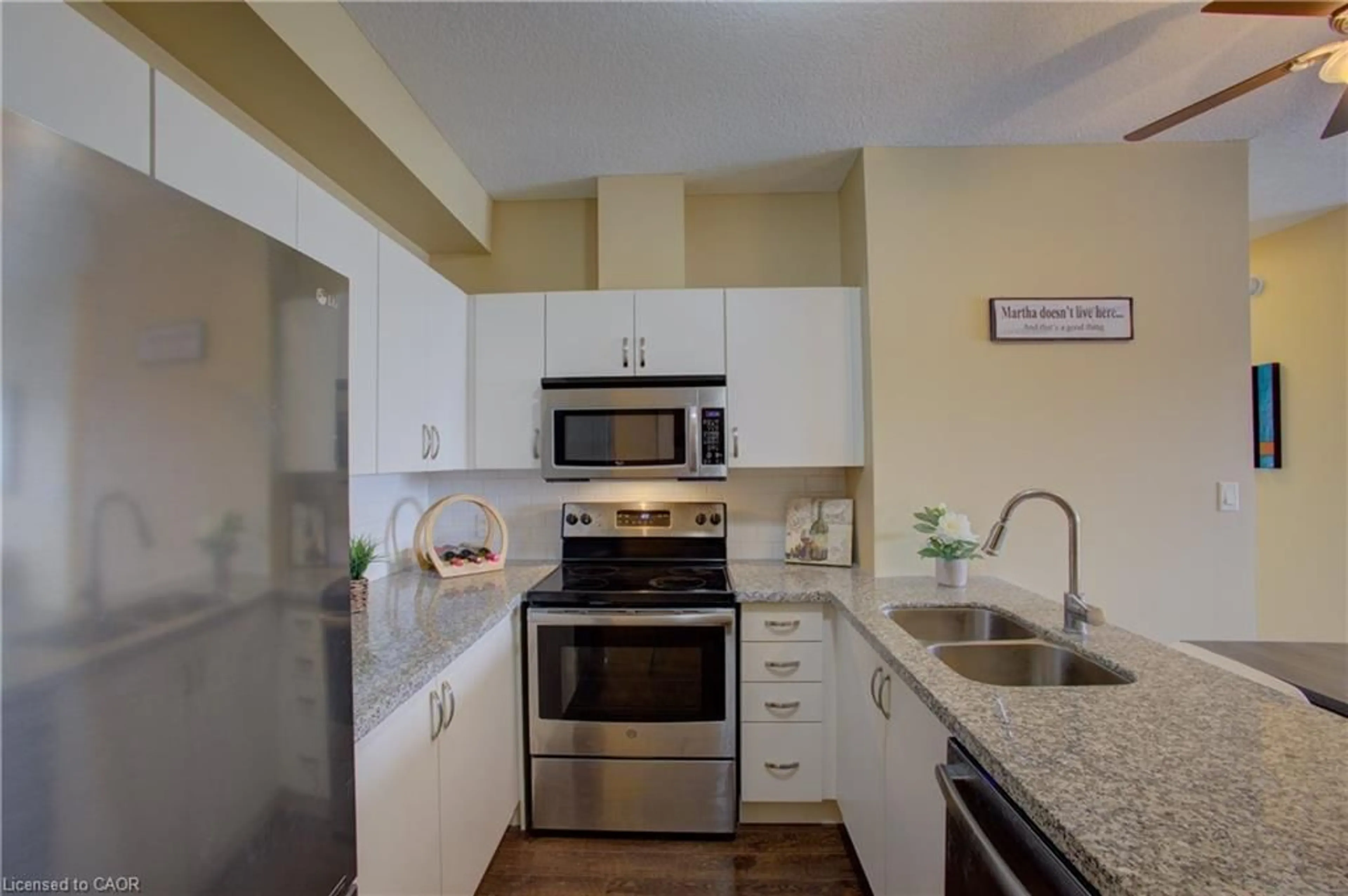 Standard kitchen, ceramic/tile floor for 170 Water St #502, Cambridge Ontario N1R 3B6