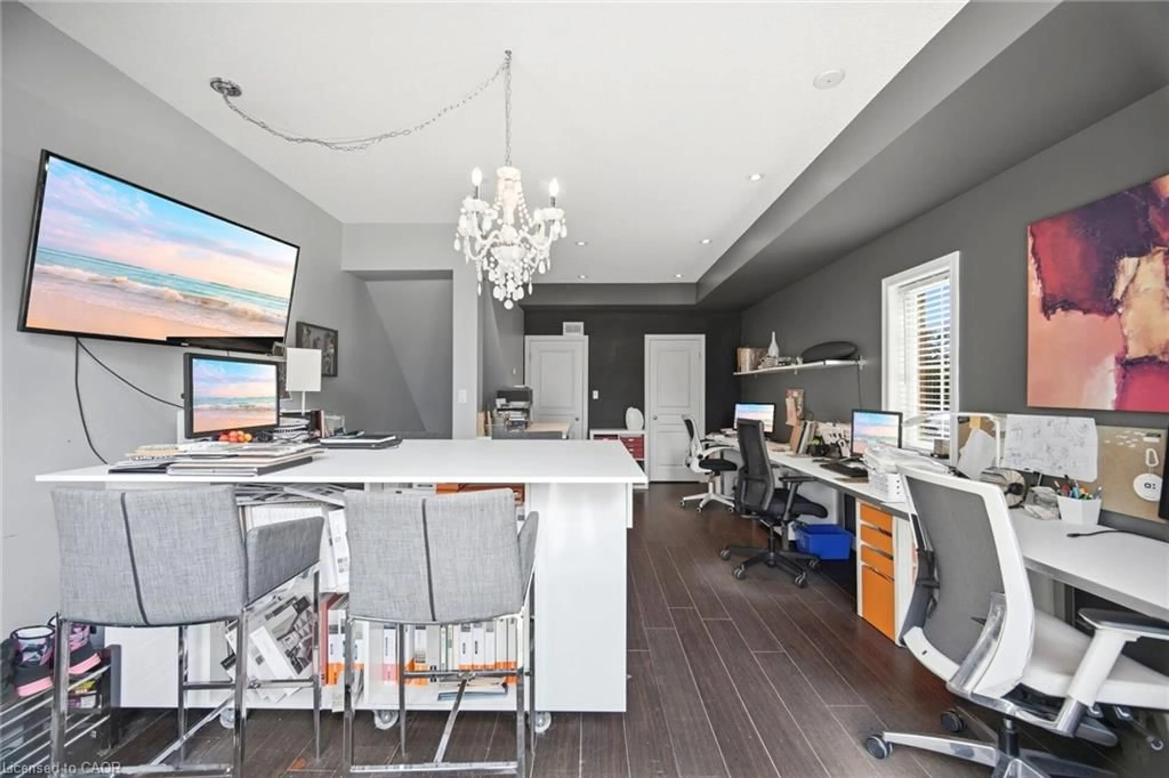 Open concept kitchen, unknown for 5035 Bidwell Common, Burlington Ontario L7L 0A4