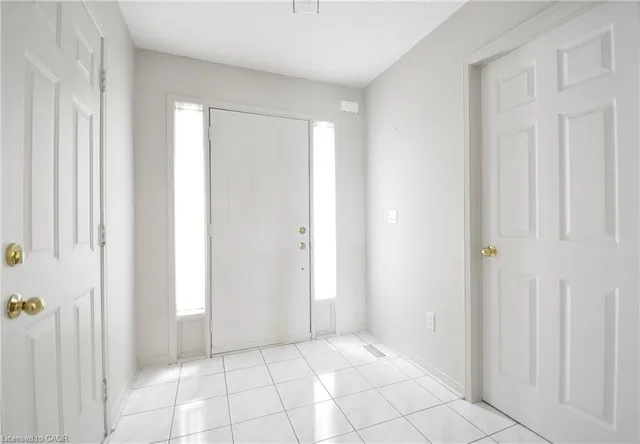 95 Drinkwater Dr, Cambridge 5