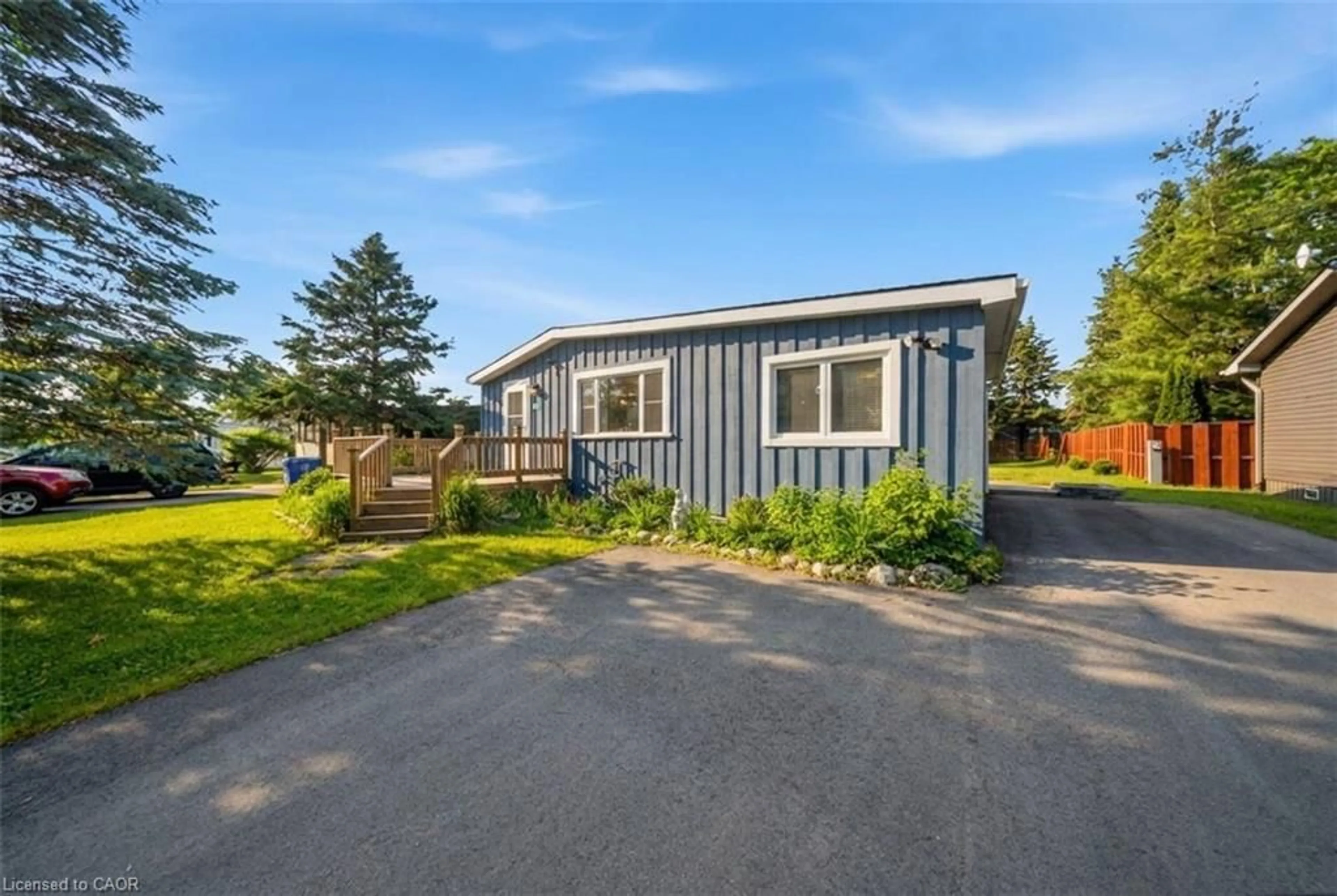 A pic from outside/outdoor area/front of a property/back of a property/a pic from drone, street for 105 Meadows Dr, Grey Ontario N4N 3B8