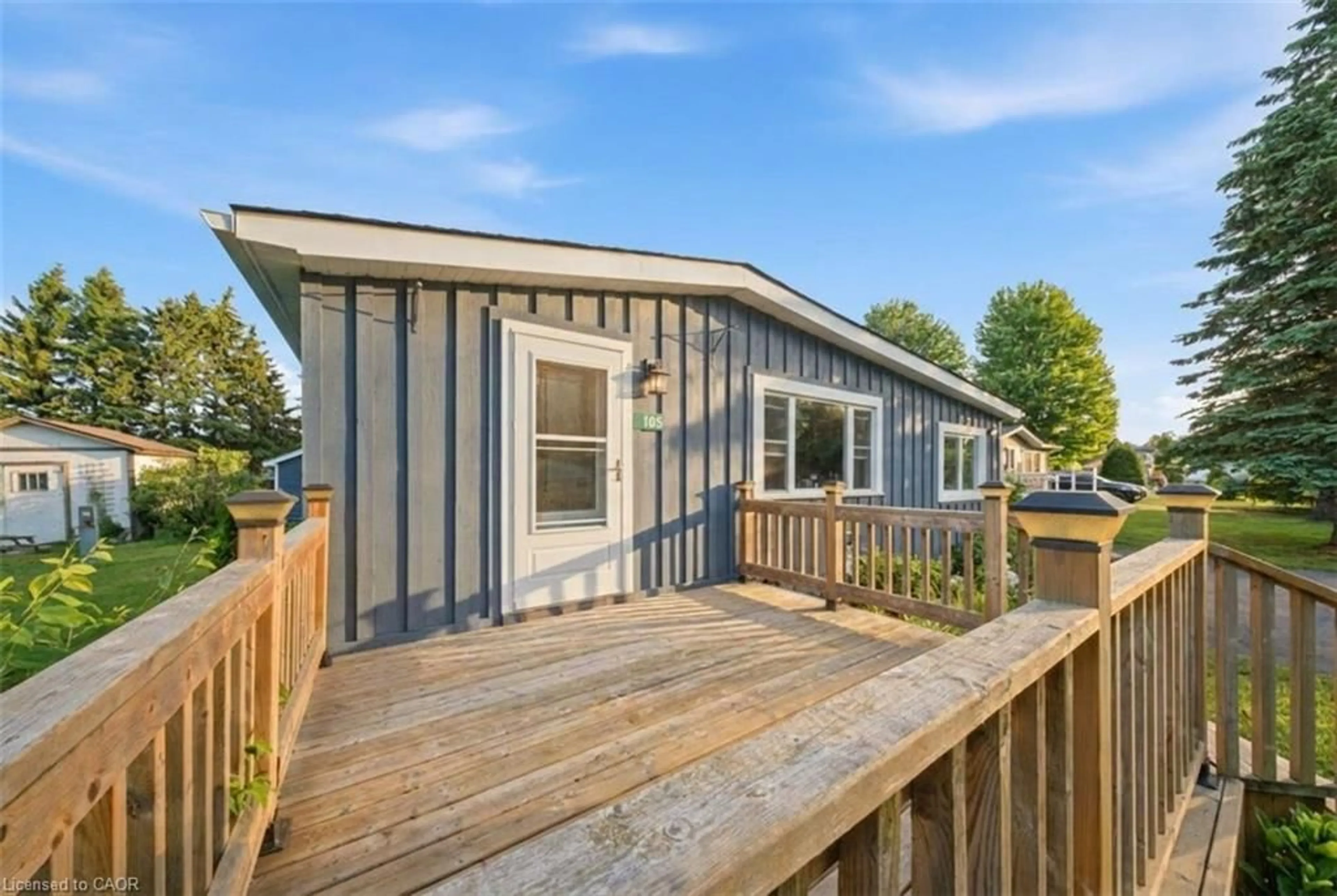 Home with vinyl exterior material, unknown for 105 Meadows Dr, Grey Ontario N4N 3B8