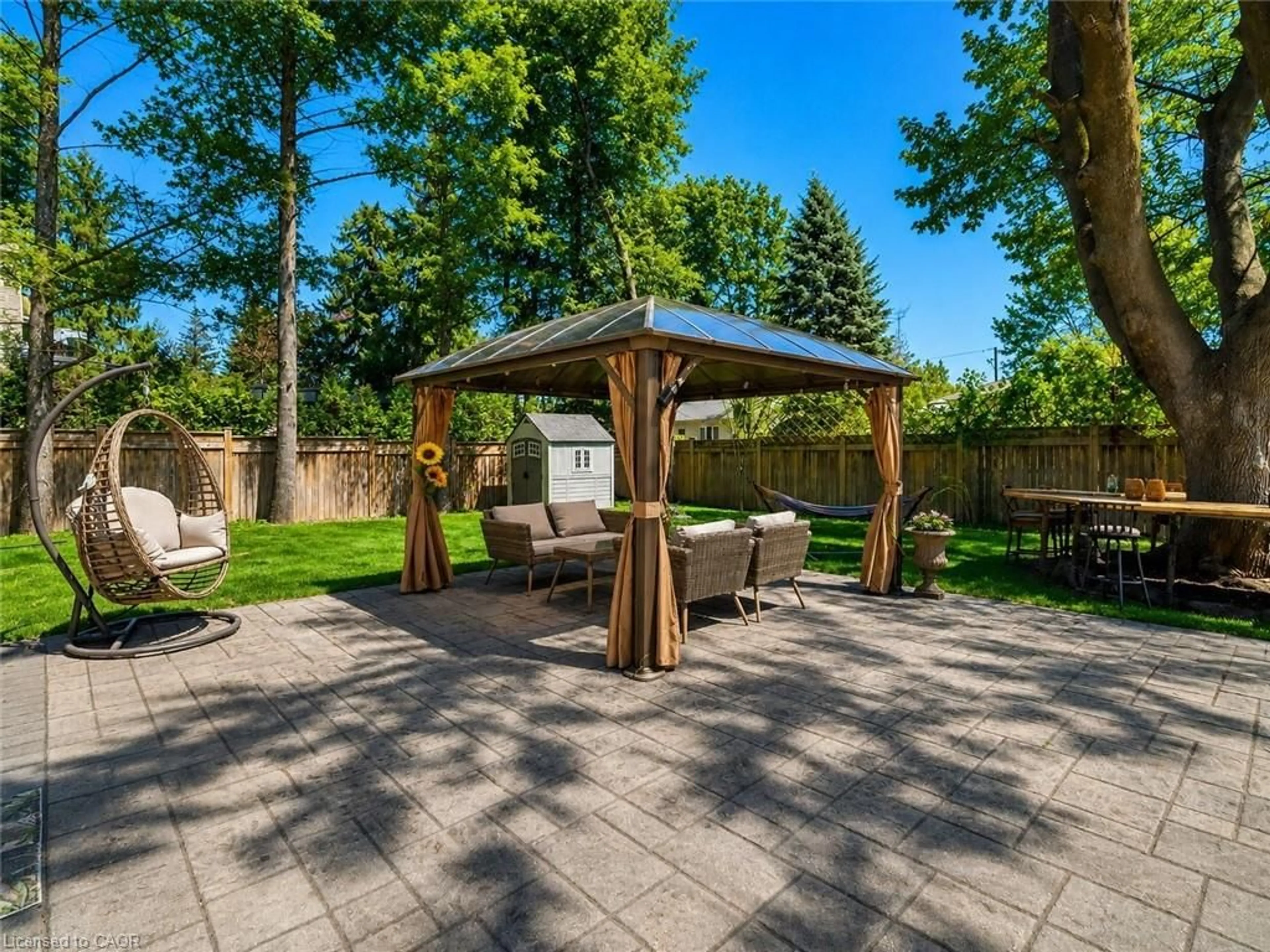 Patio, street for 1508 Oakhill Dr, Morrison Ontario L6J 1Y5