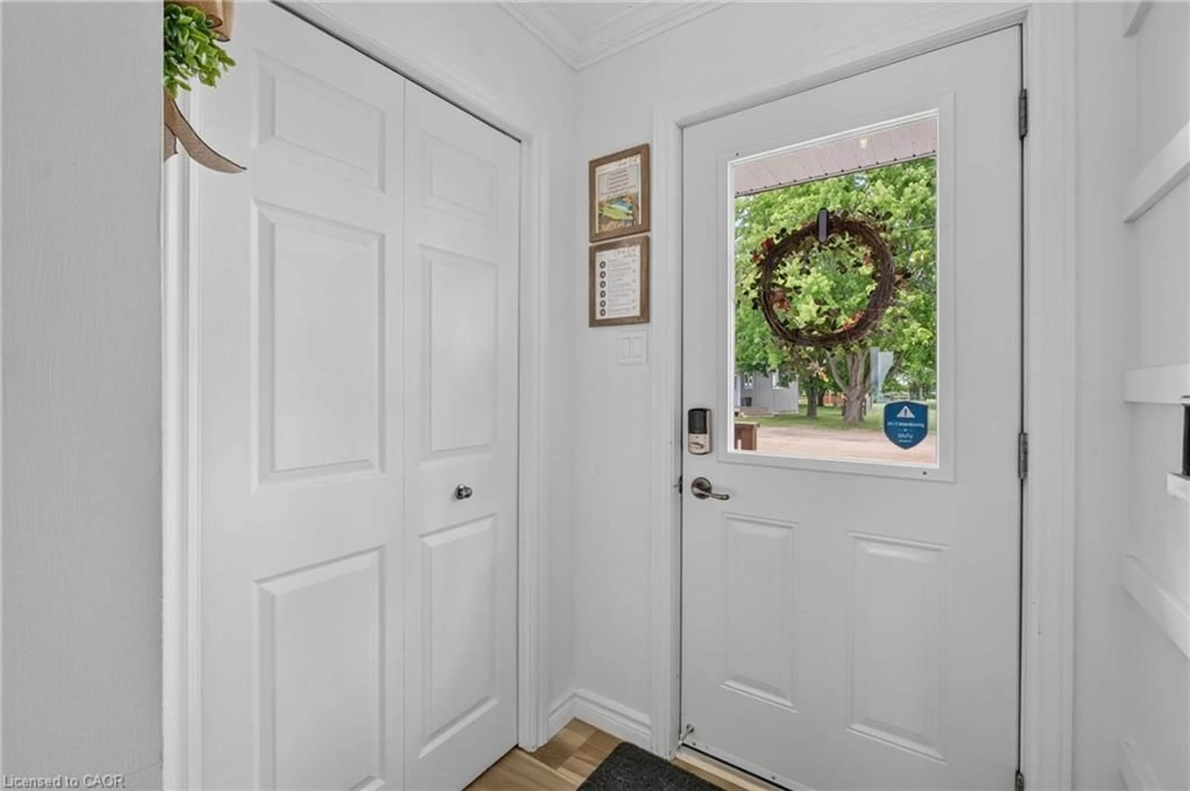Indoor entryway for 85373 Mackenzie Camp Rr#3 Rd, Ashfield-Colborne-Wawanosh Ontario N7A 3X9