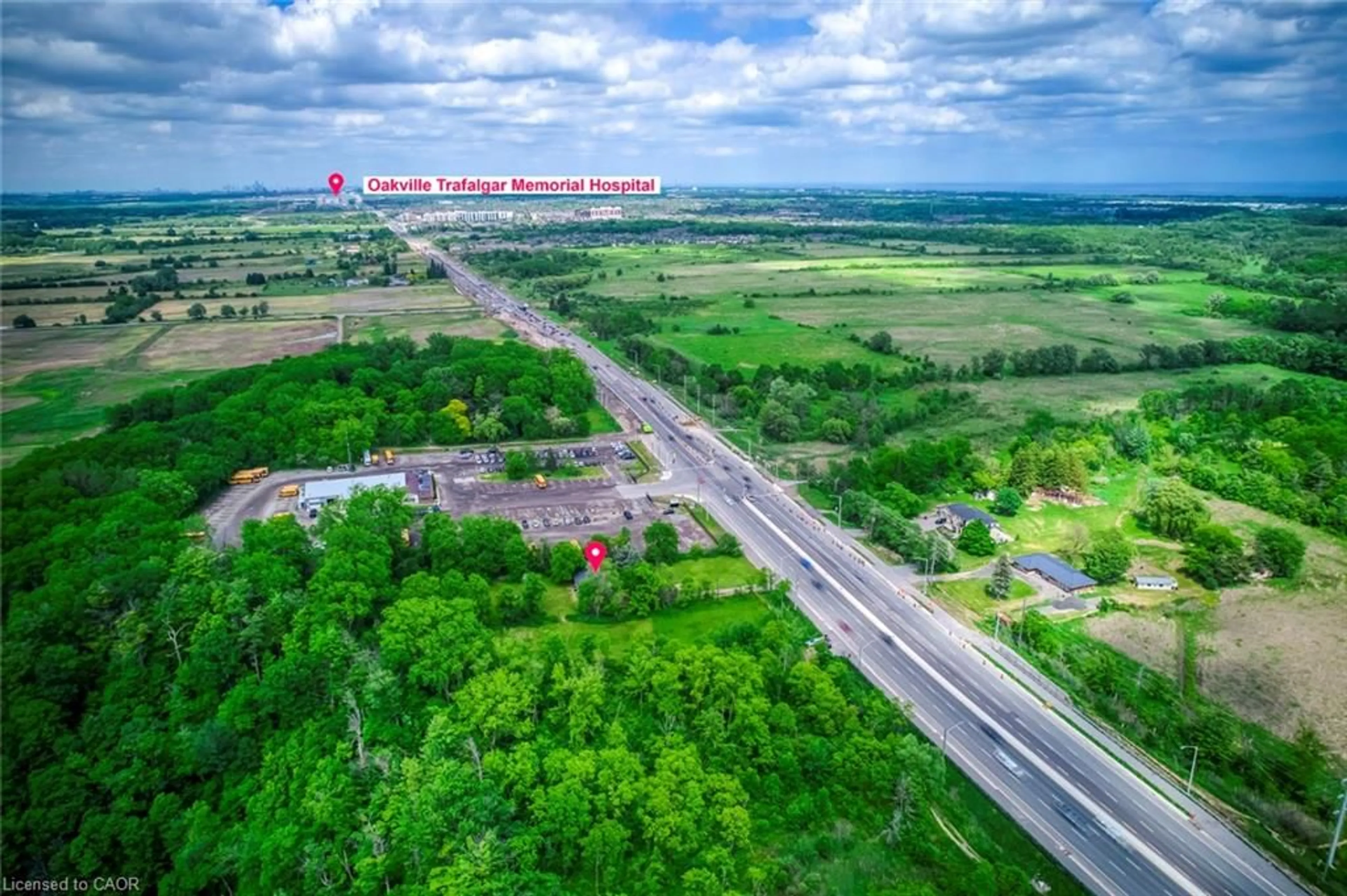 A pic from outside/outdoor area/front of a property/back of a property/a pic from drone, street for 5371 Dundas St, Burlington Ontario L7R 3X4