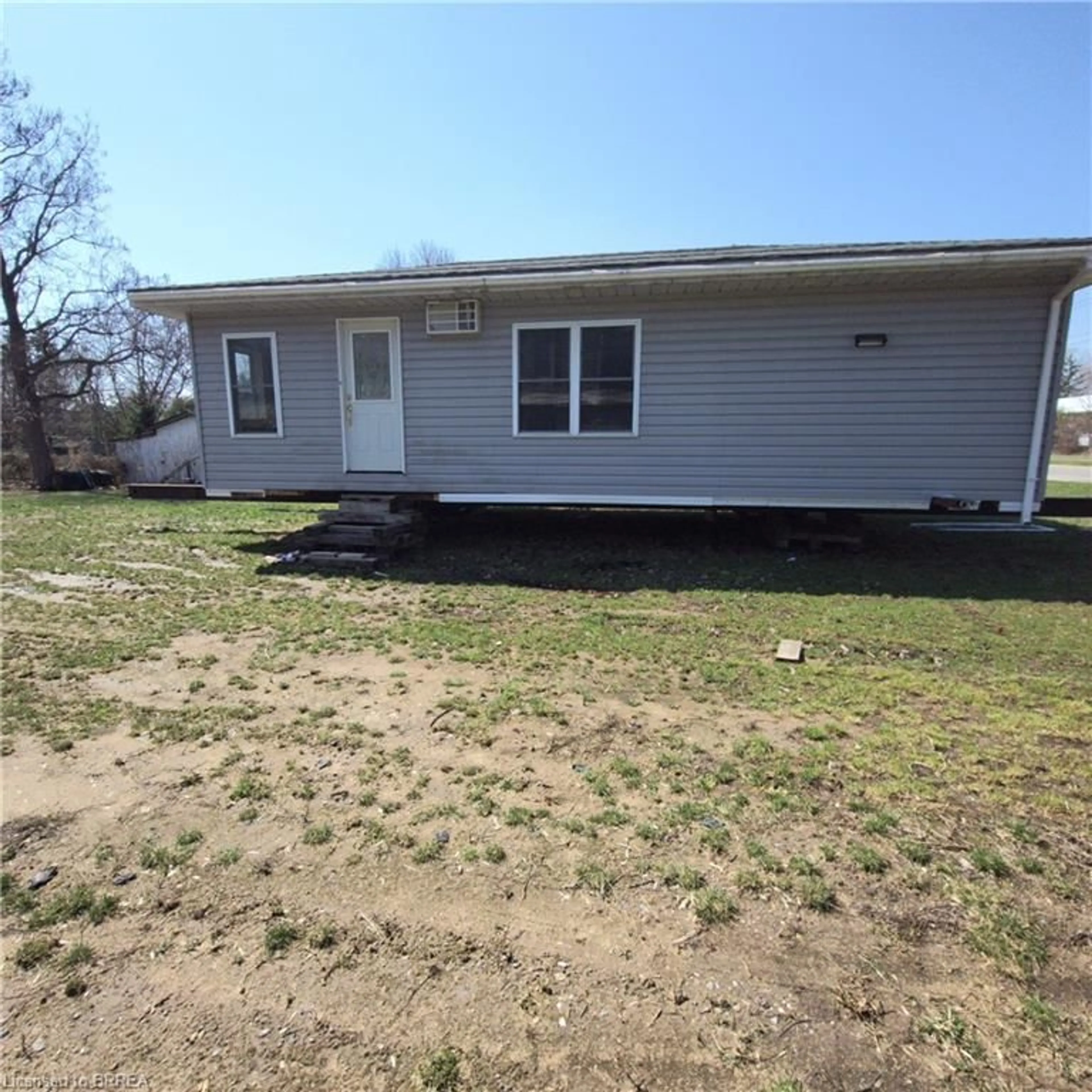 Unknown for 110 Queen St, St. Williams Ontario N0E 1P0