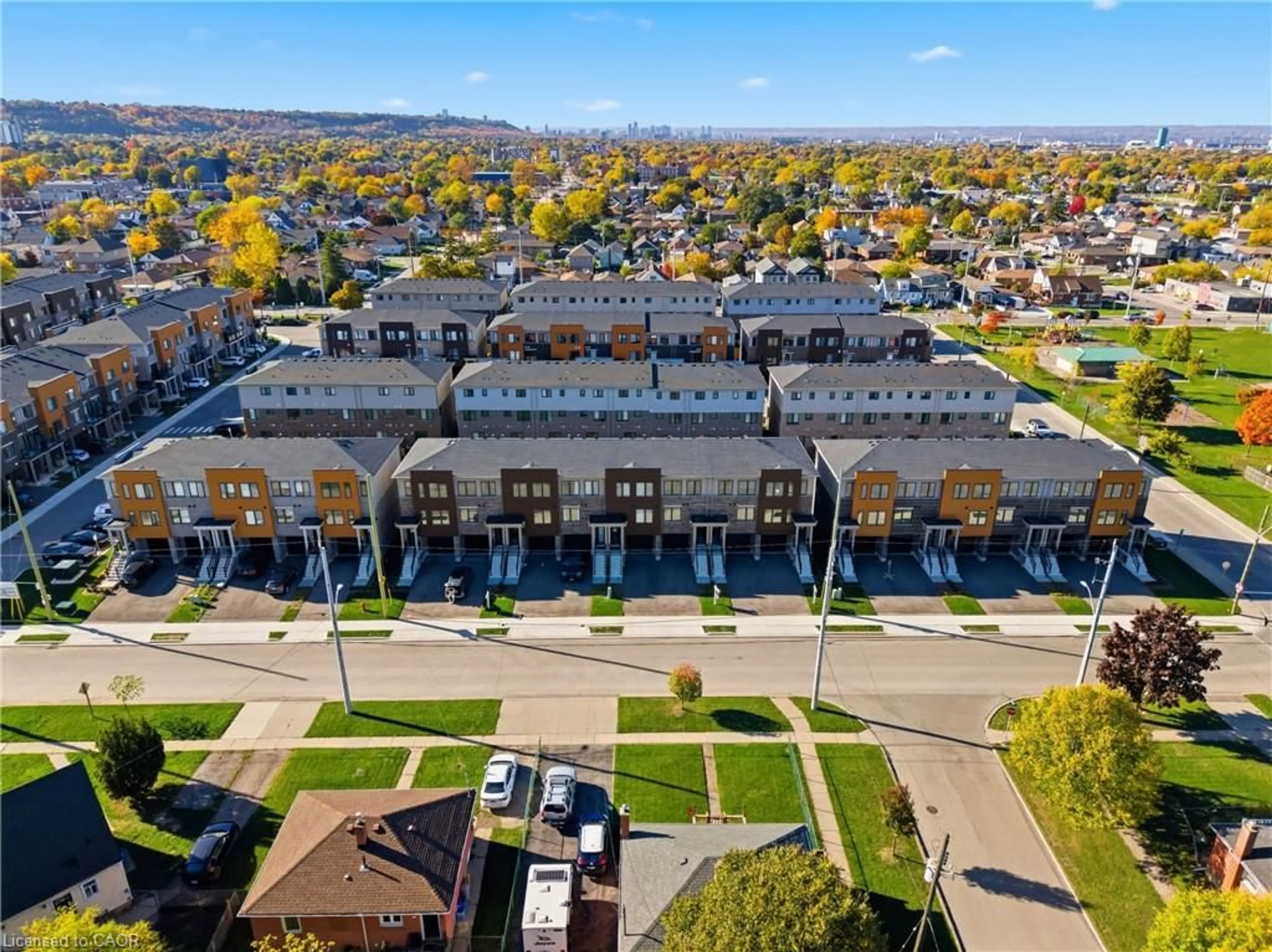 A pic from outside/outdoor area/front of a property/back of a property/a pic from drone, unknown for 17A Bingham Rd, Hamilton Ontario L8H 0B5