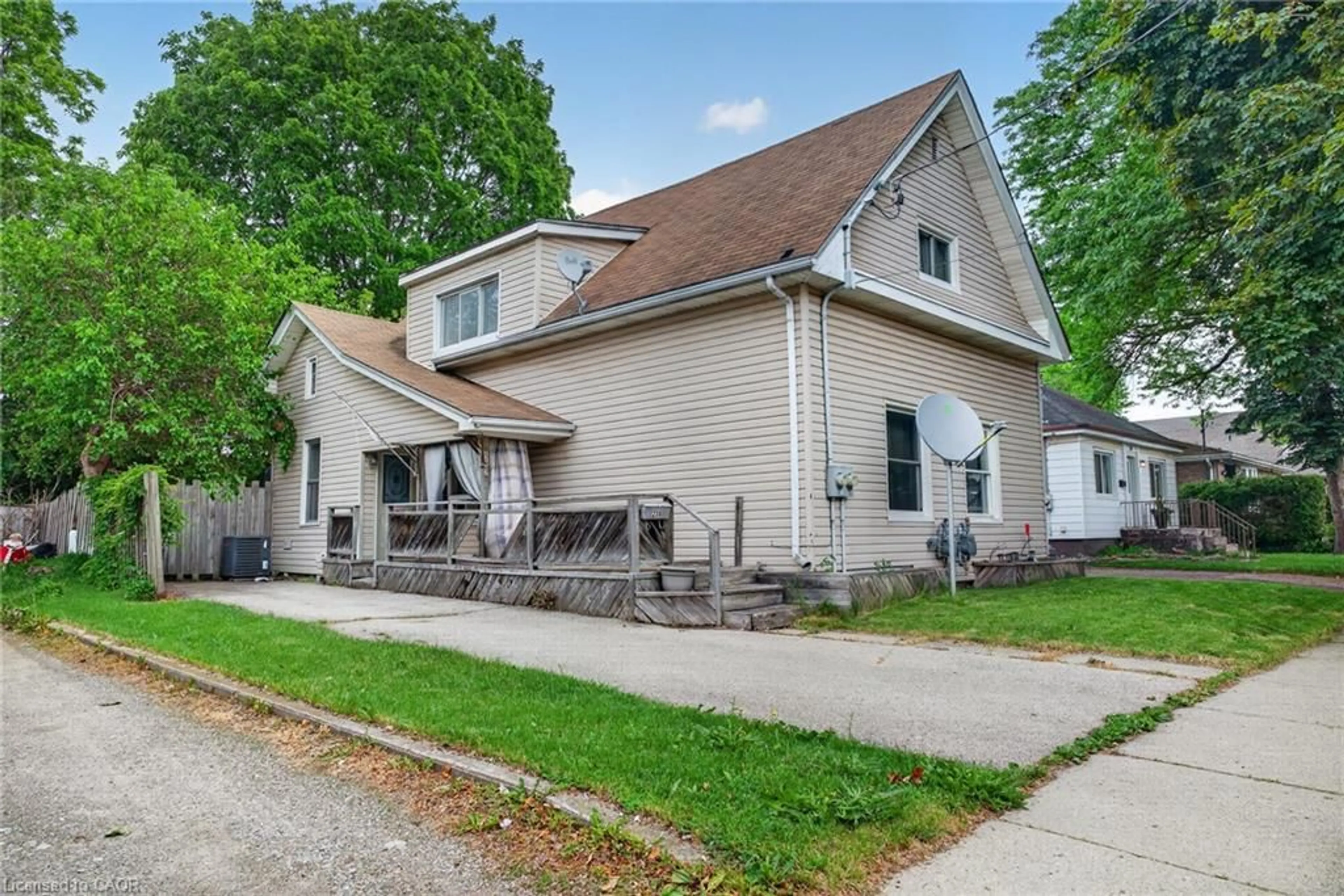 Unknown for 236 Marlborough St, Brantford Ontario N3S 4T3
