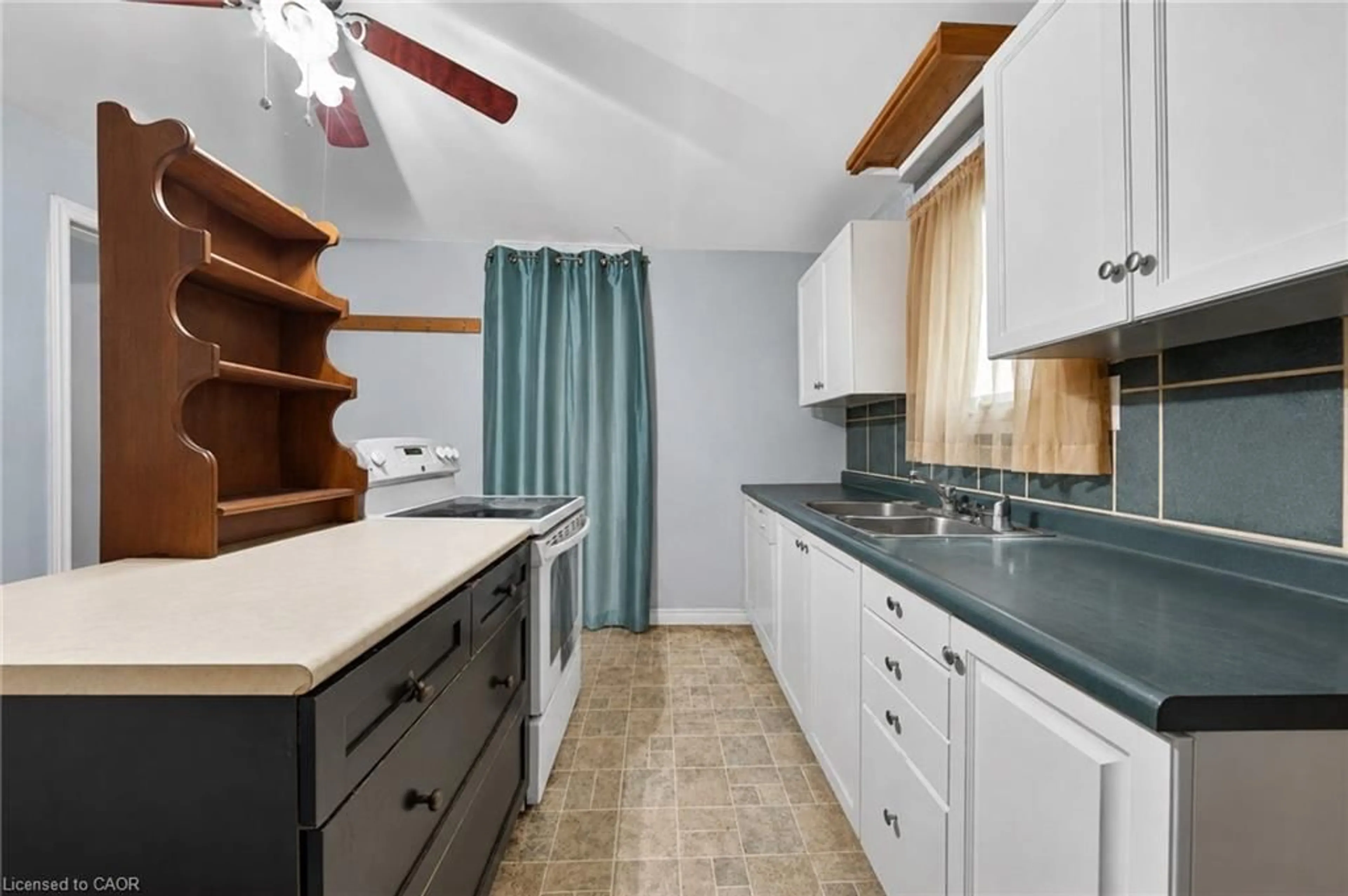 Standard kitchen, unknown for 236 Marlborough St, Brantford Ontario N3S 4T3