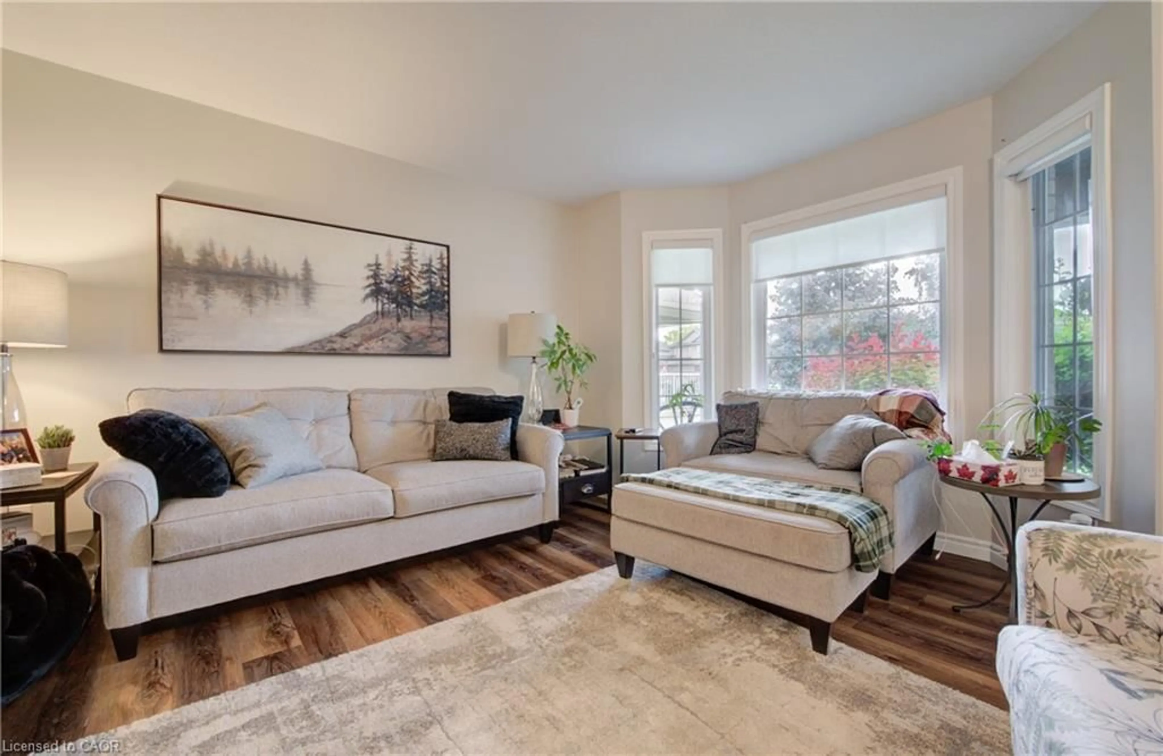 Living room with furniture, unknown for 32 Applewood St, Plattsville Ontario N0J 1S0