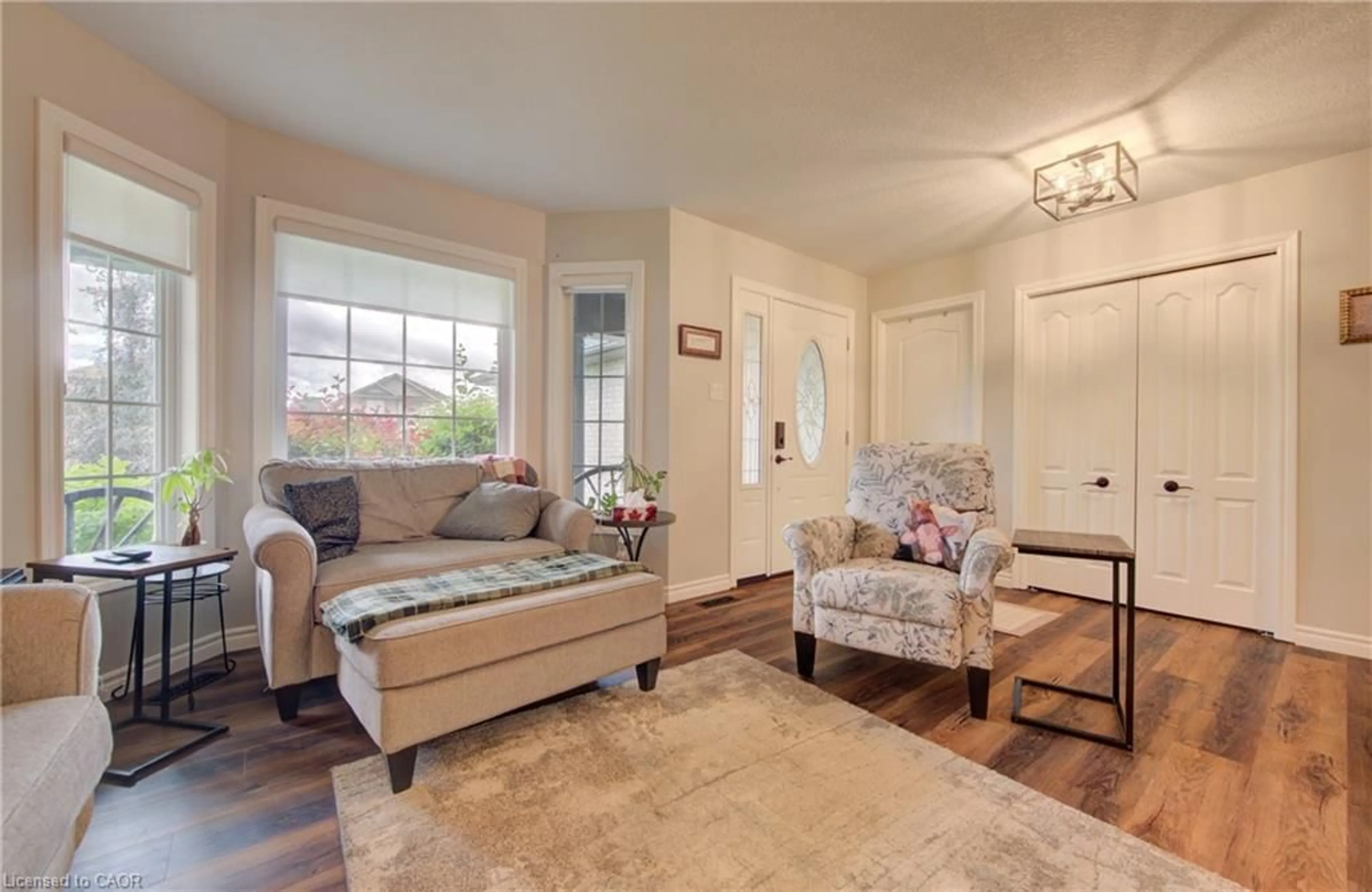 Living room with furniture, unknown for 32 Applewood St, Plattsville Ontario N0J 1S0