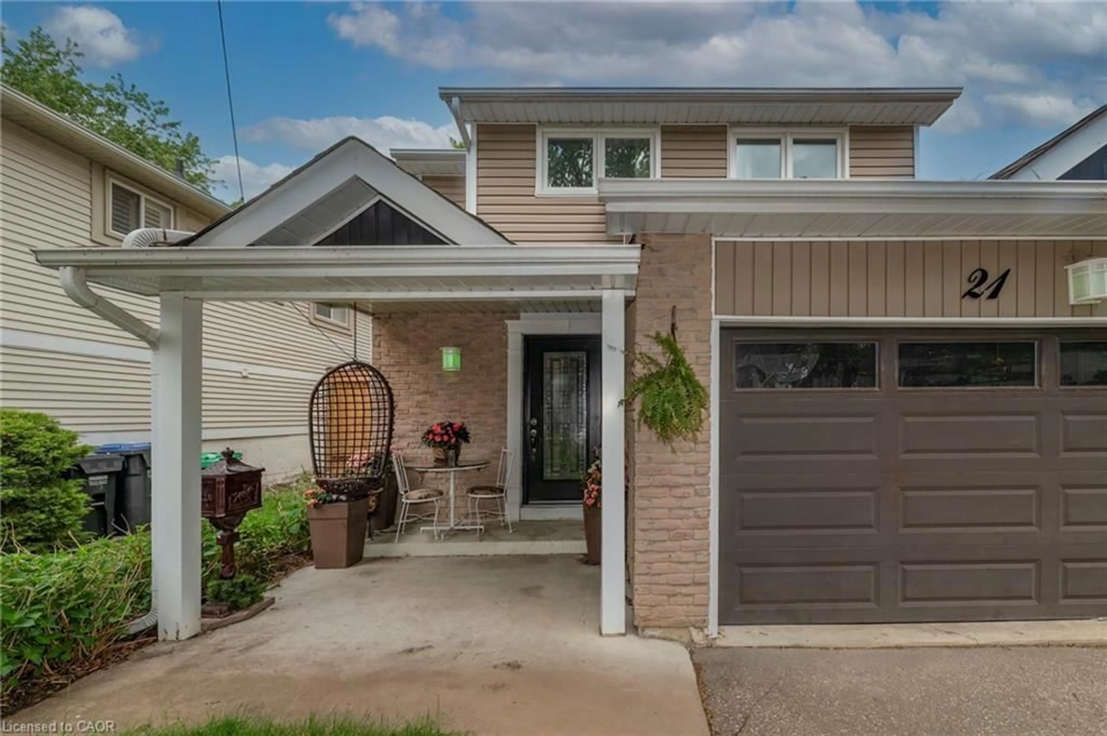 Home with brick exterior material, street for 21 Richvale Dr, Brampton Ontario L6Z 1M2