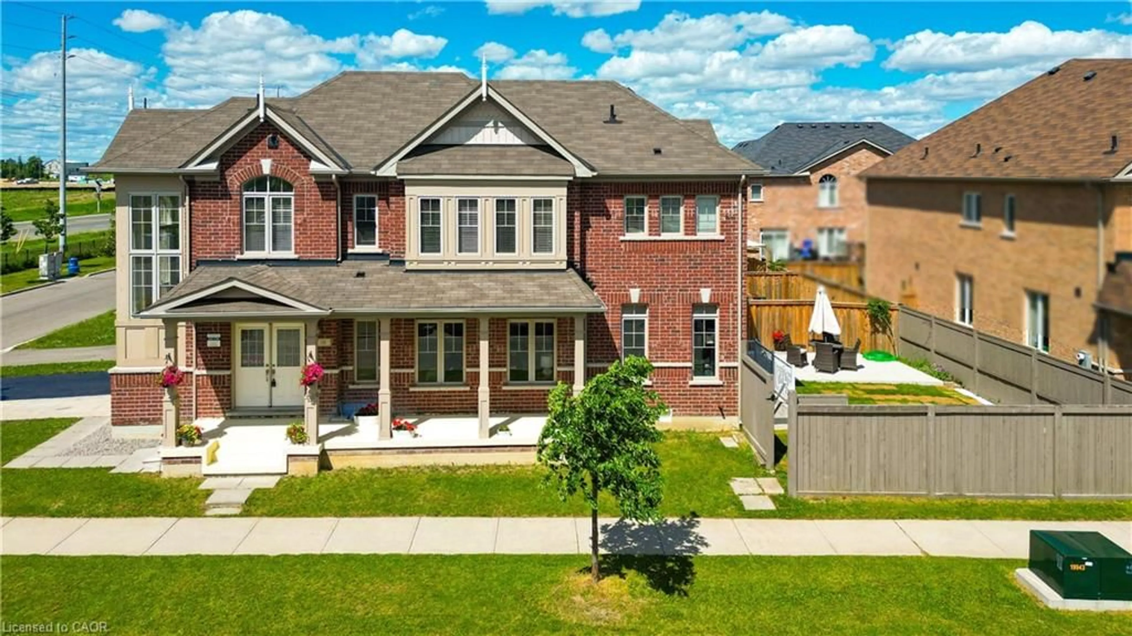 A pic from outside/outdoor area/front of a property/back of a property/a pic from drone, street for 18 Monceau Rd, Brampton Ontario L7A 4E6