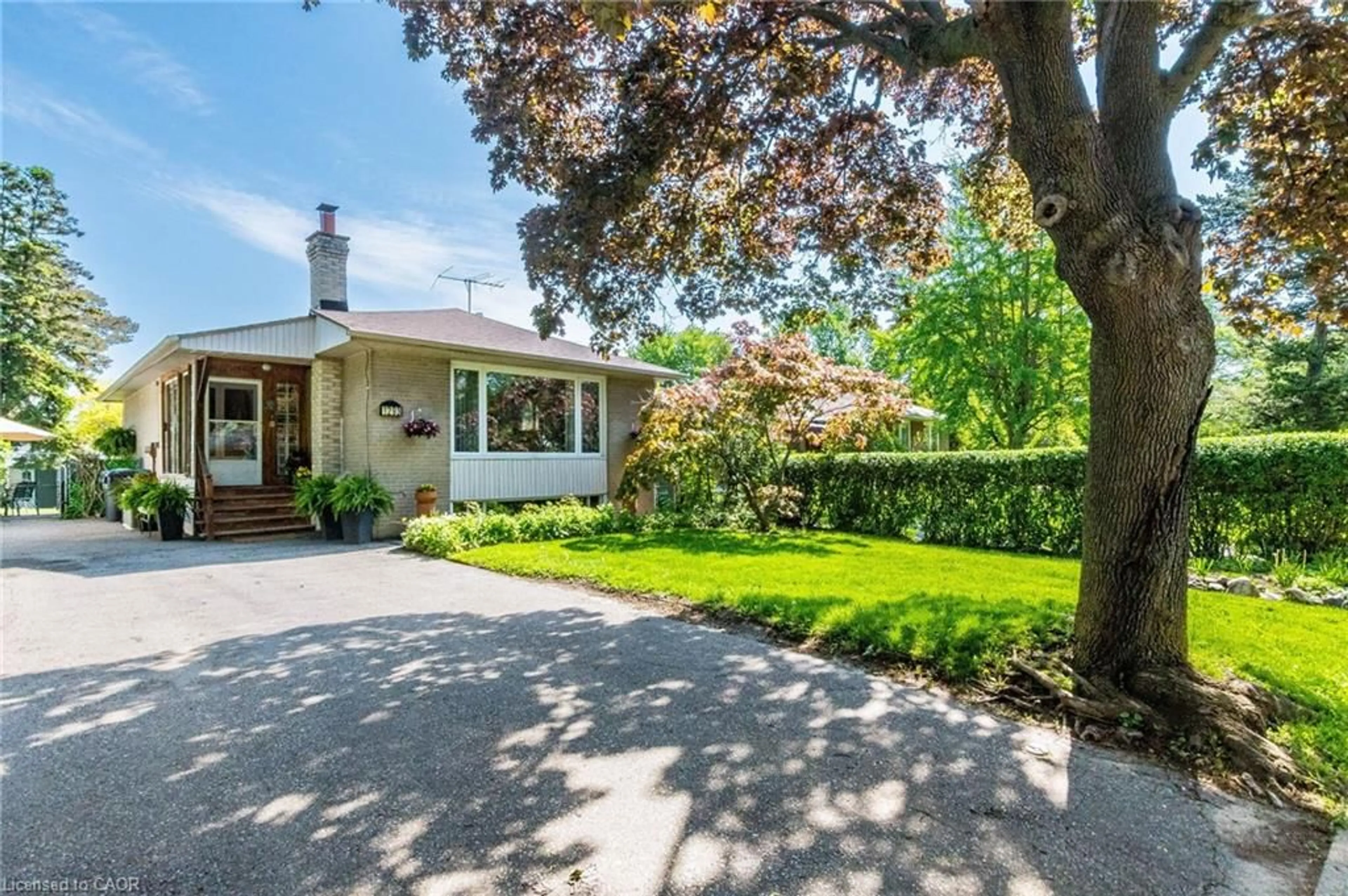 Unknown for 1293 Daimler Rd, Mississauga Ontario L5J 3T3
