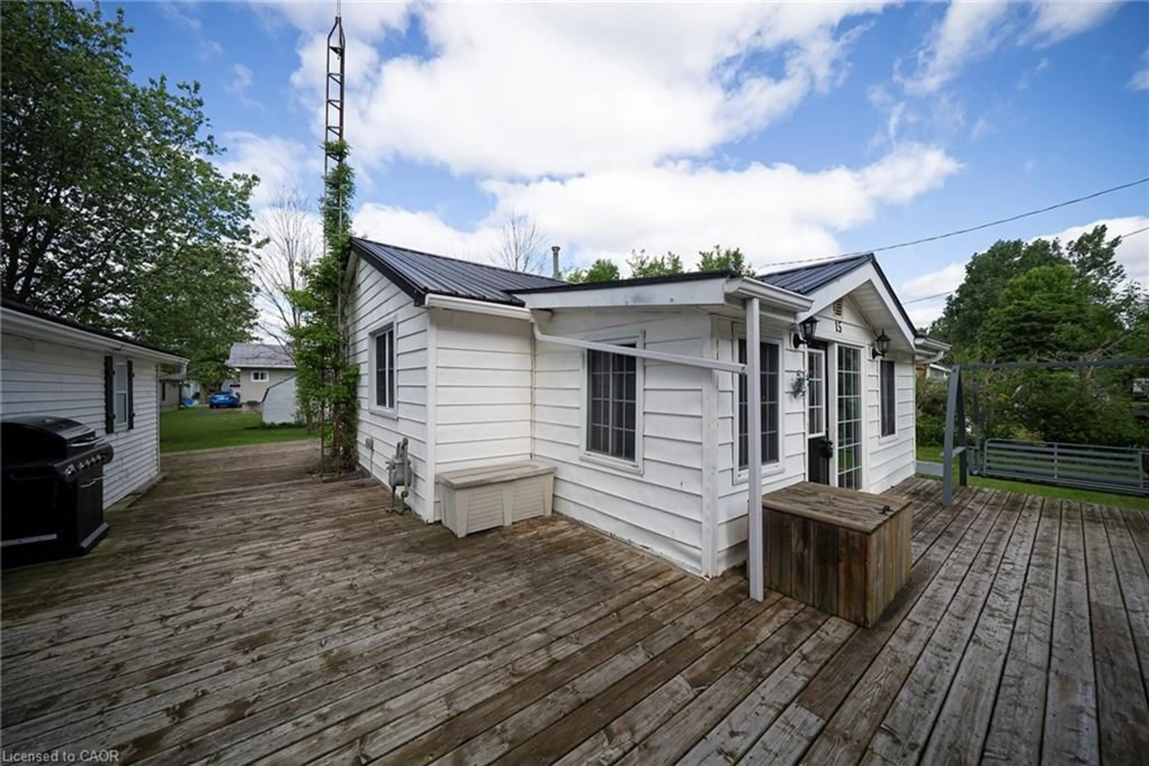 Shed for 15 Barbara Dr, Nanticoke Ontario N0A 1L0
