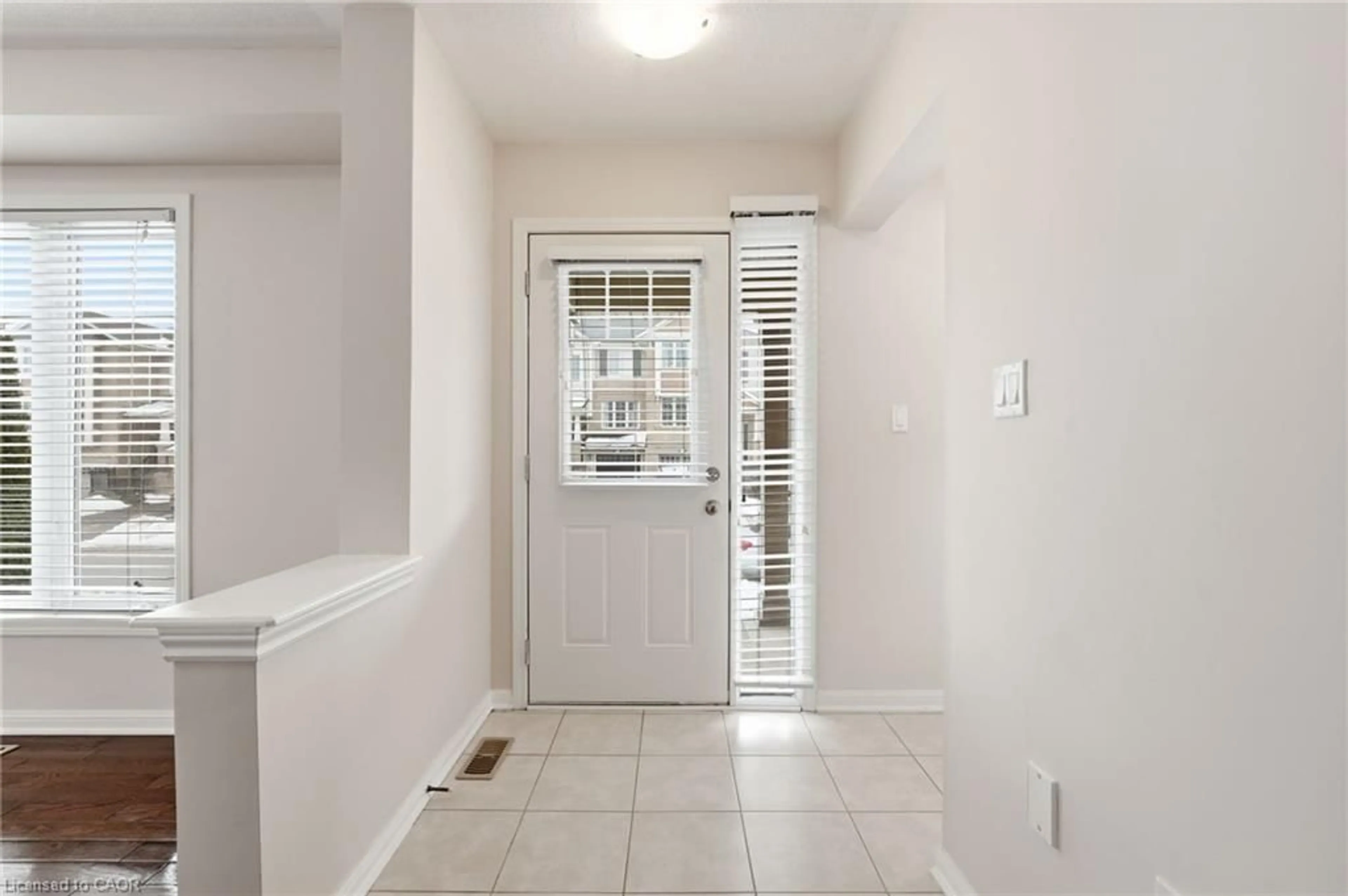 Indoor entryway for 12 Emick Dr, Ancaster Ontario L9K 0C8