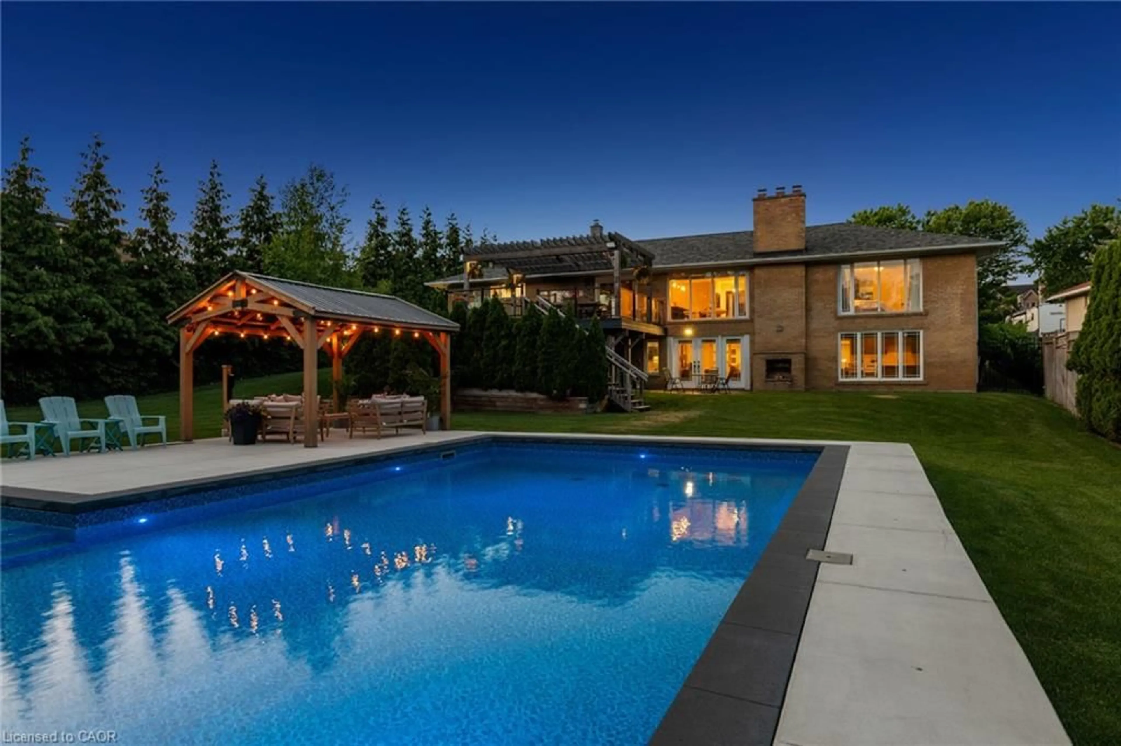 Pool for 1648 Crediton Pky, Mississauga Ontario L5G 3X3