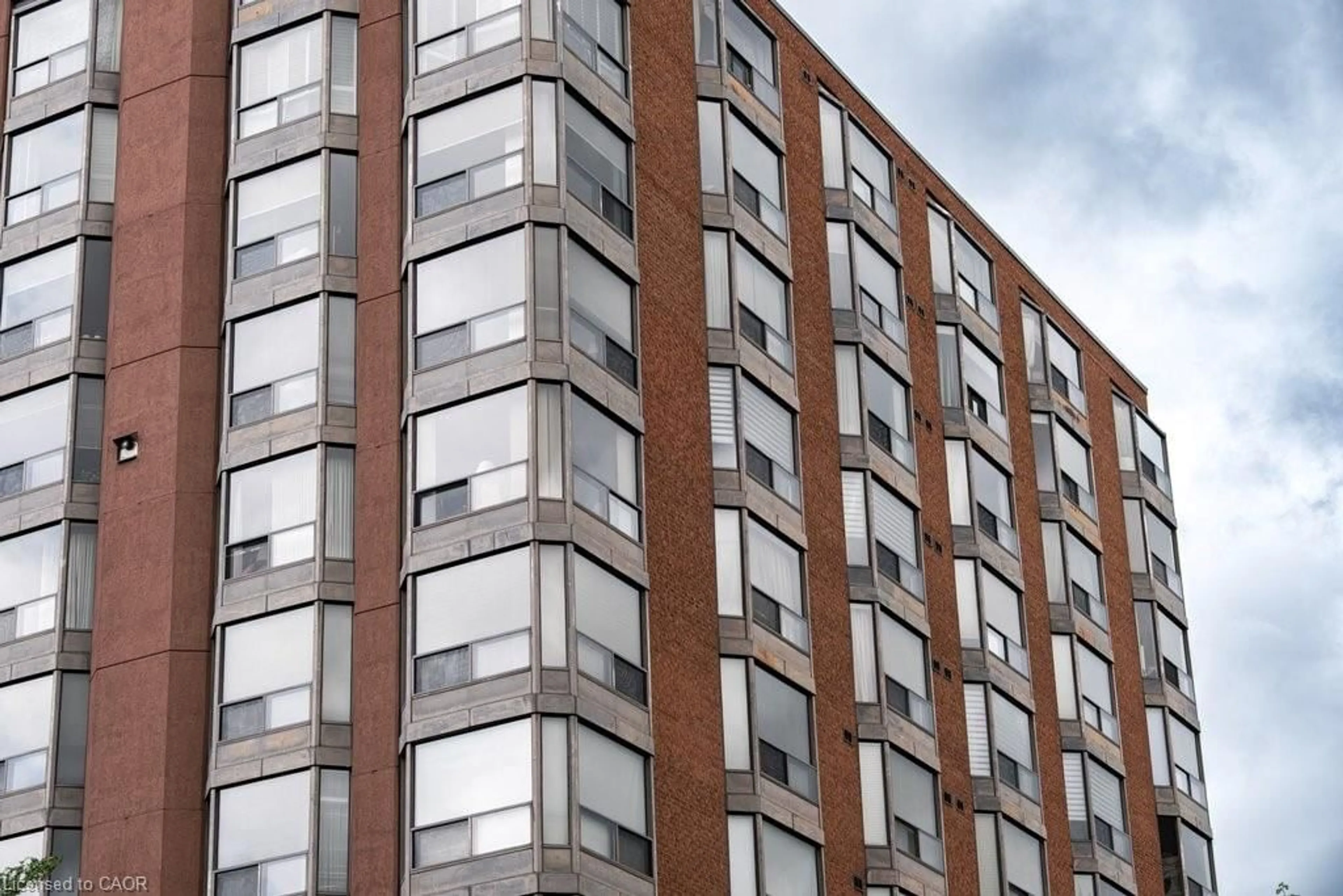 Unknown for 49 Robinson St #200, Hamilton Ontario L8P 1Y7