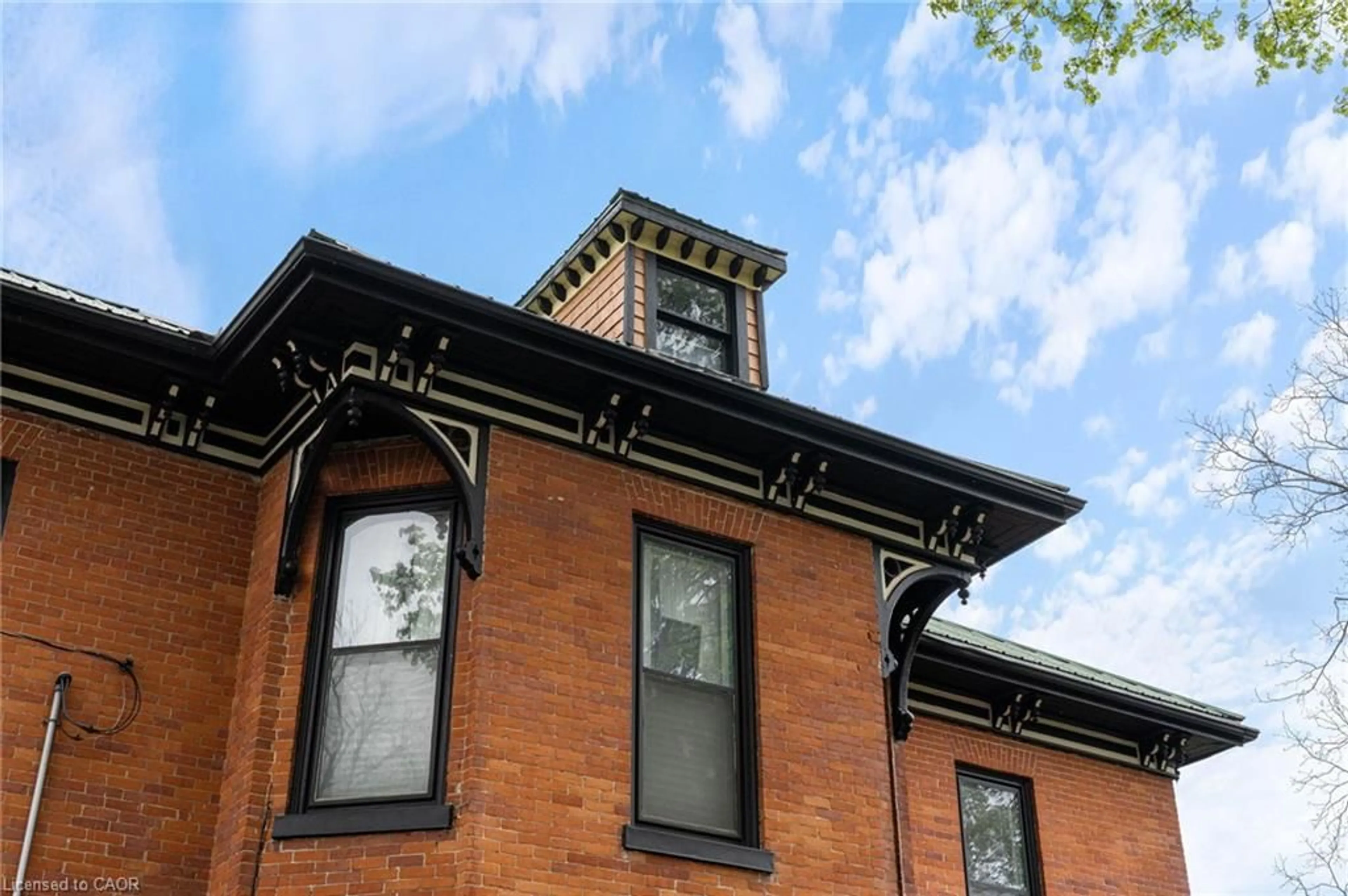 Home with brick exterior material, building for 259 Western Ave, Delhi Ontario N4B 1R9