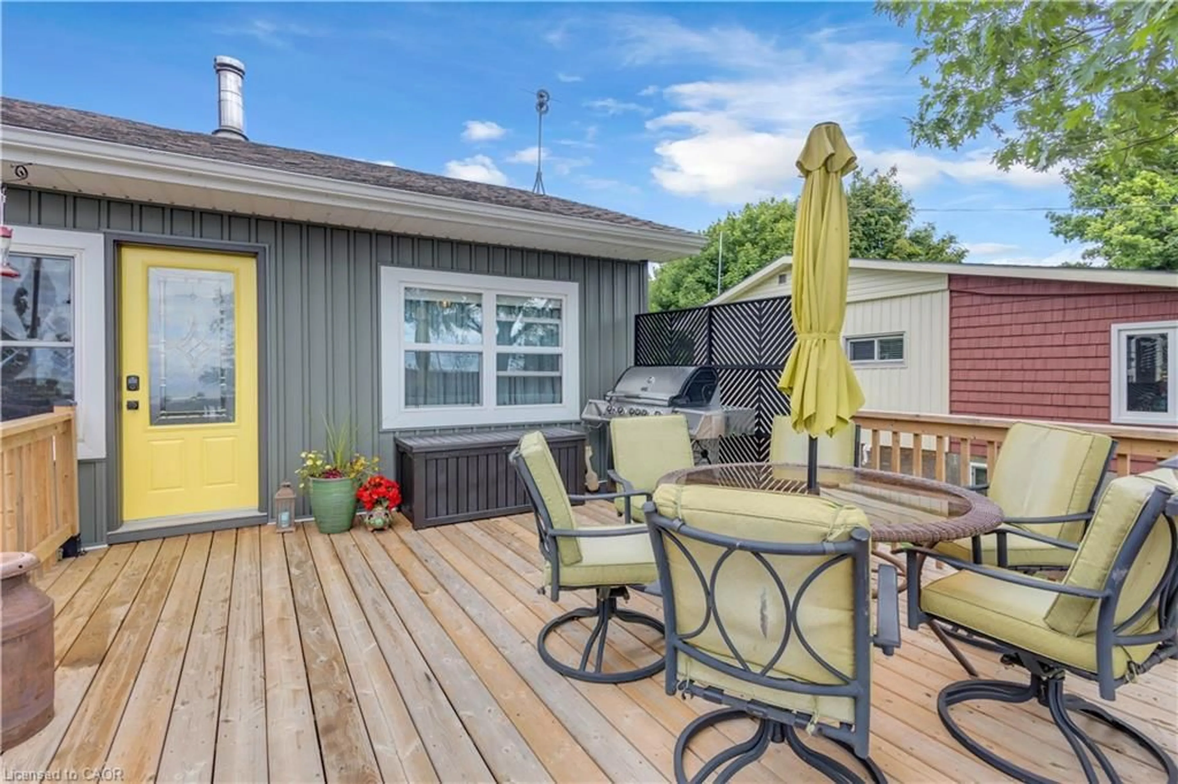 Patio, street for 11 Cove Lane, Port Rowan Ontario N0E 1M0