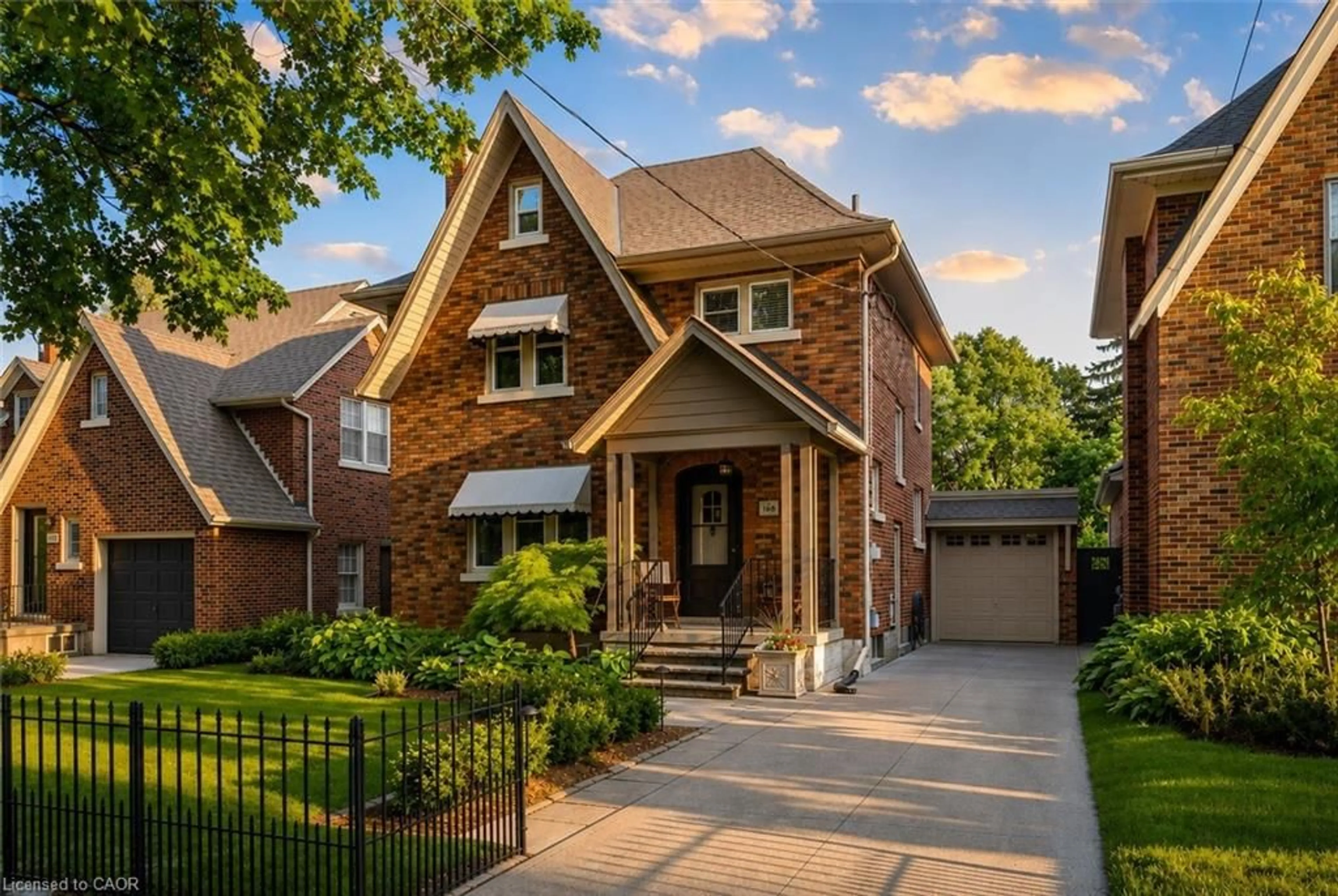 Home with brick exterior material, street for 168 Lydia St, Kitchener Ontario N2H 1W1