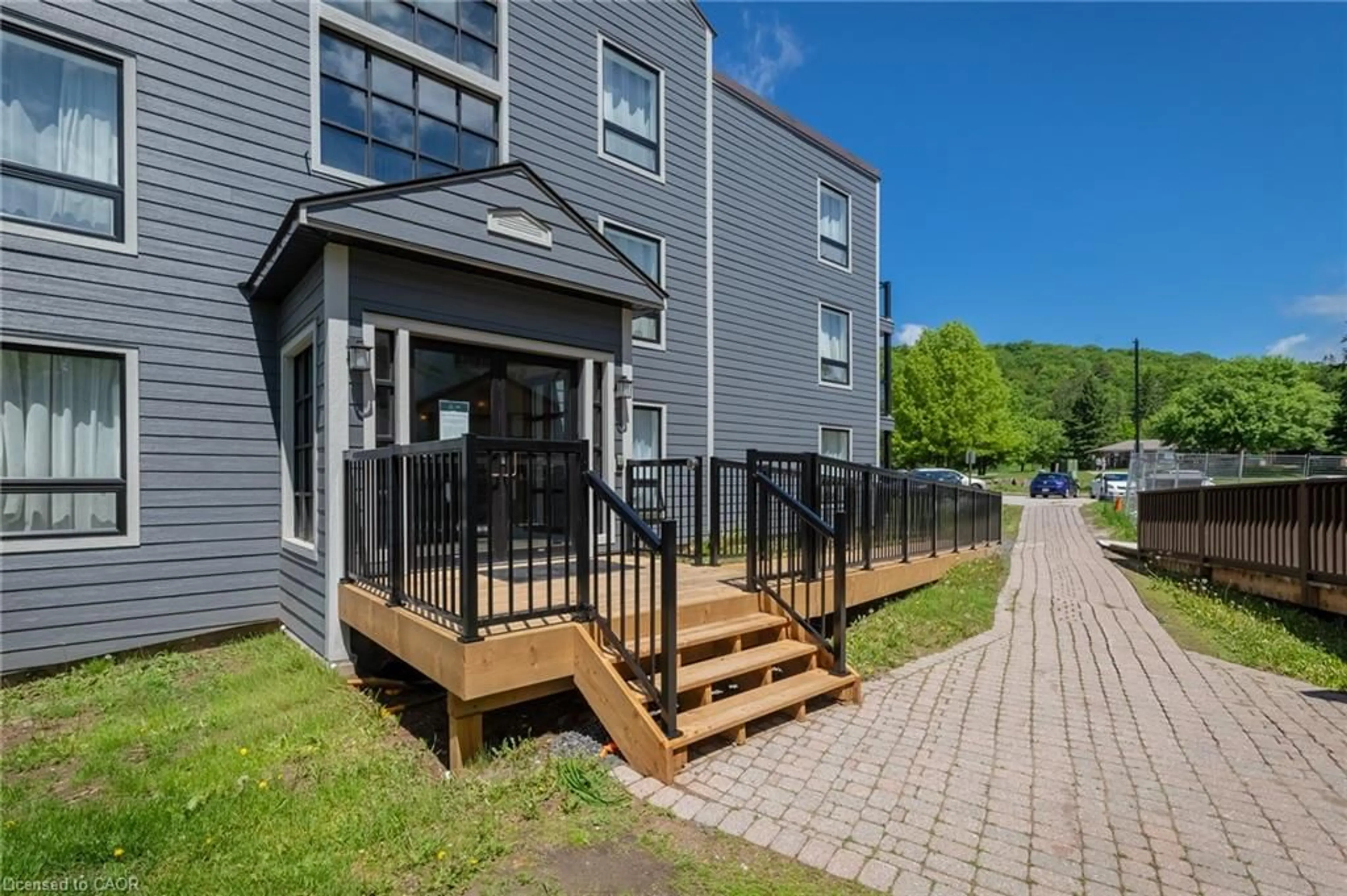 Patio, street for 1235 Deerhurst Dr #305, Huntsville Ontario P1H 2E8