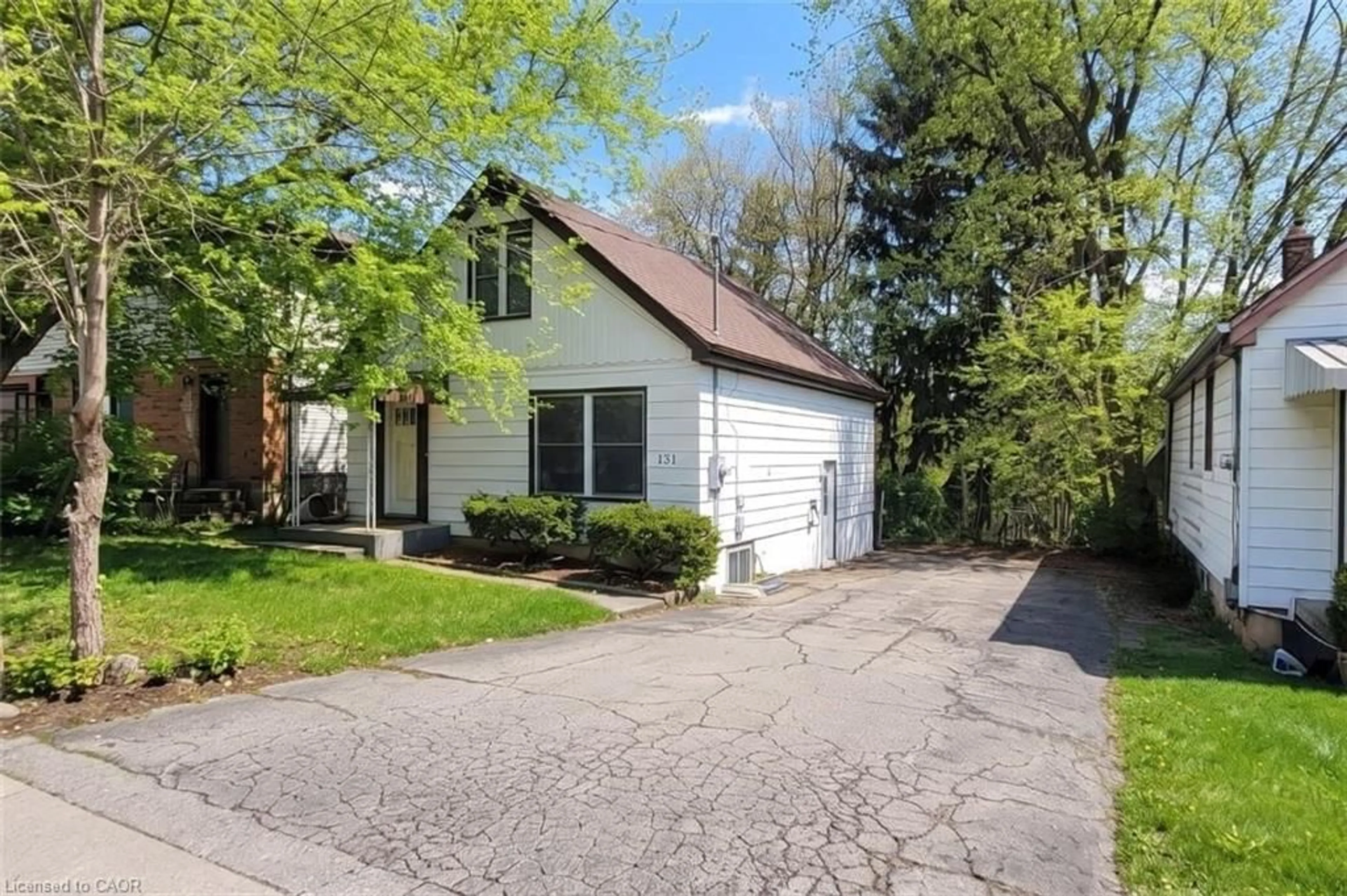 Unknown for 131 Leland St, Hamilton Ontario L8S 3A3
