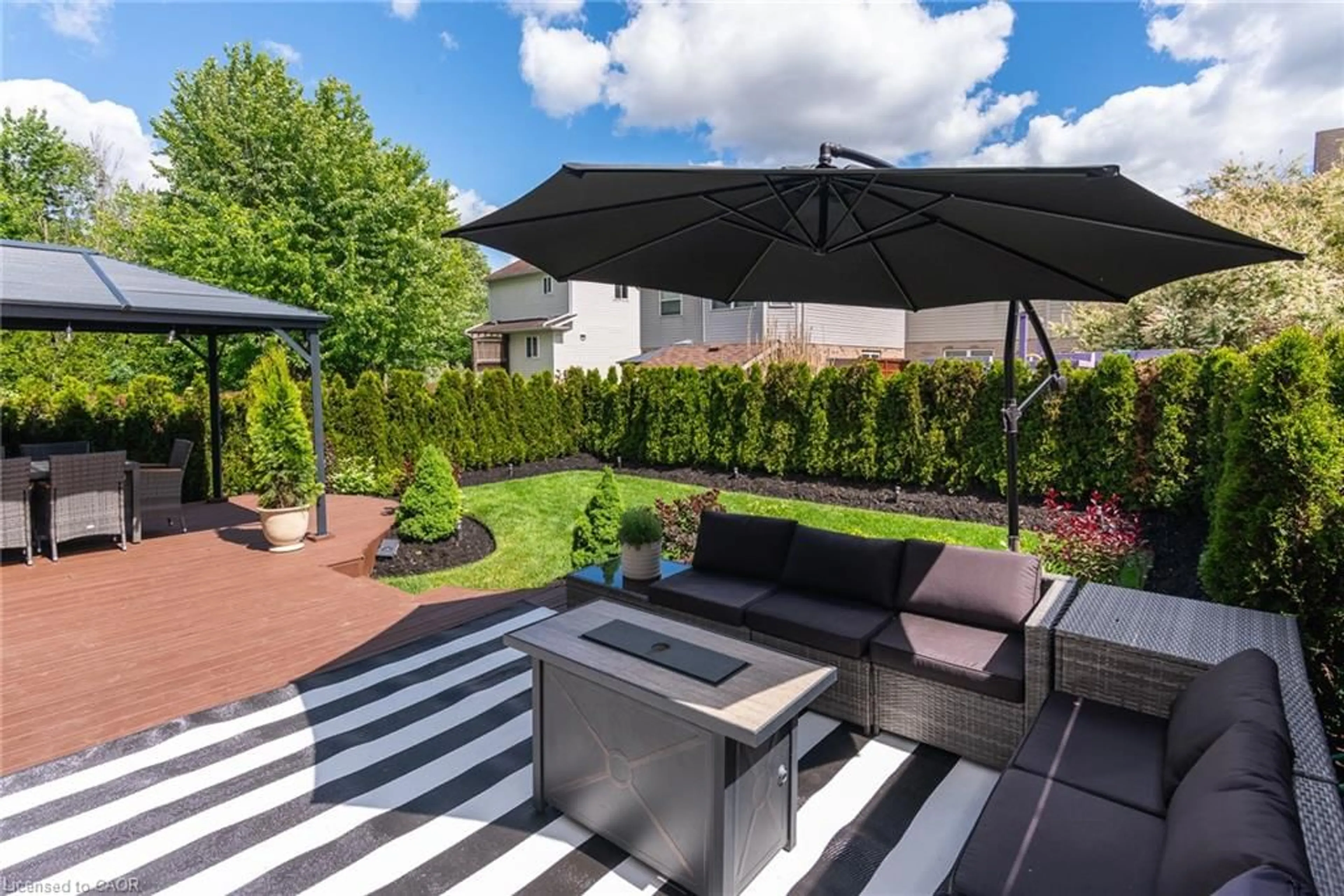Patio, street for 723 Brookmill Pl, Waterloo Ontario N2V 2P1