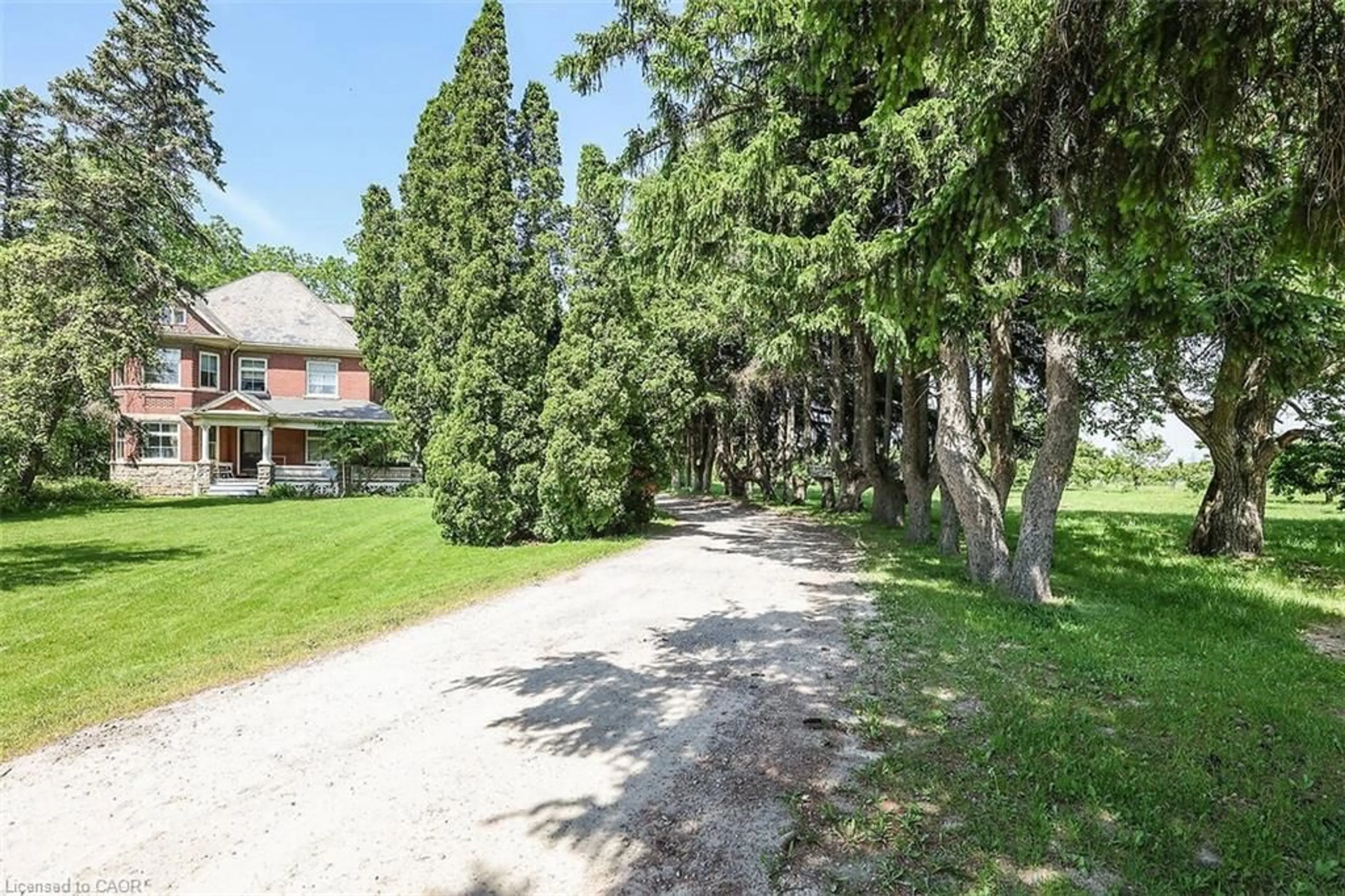 Patio, unknown for 20 Bridgman Lane, Stoney Creek Ontario L8E 5K0