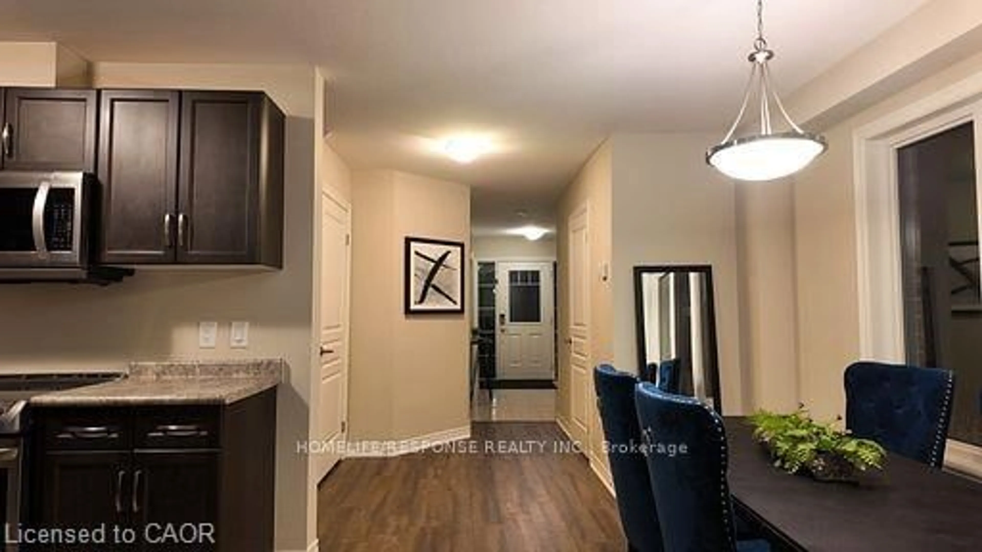 Indoor entryway for 4451 Eclipse Way, Niagara Falls Ontario L2G 0G3