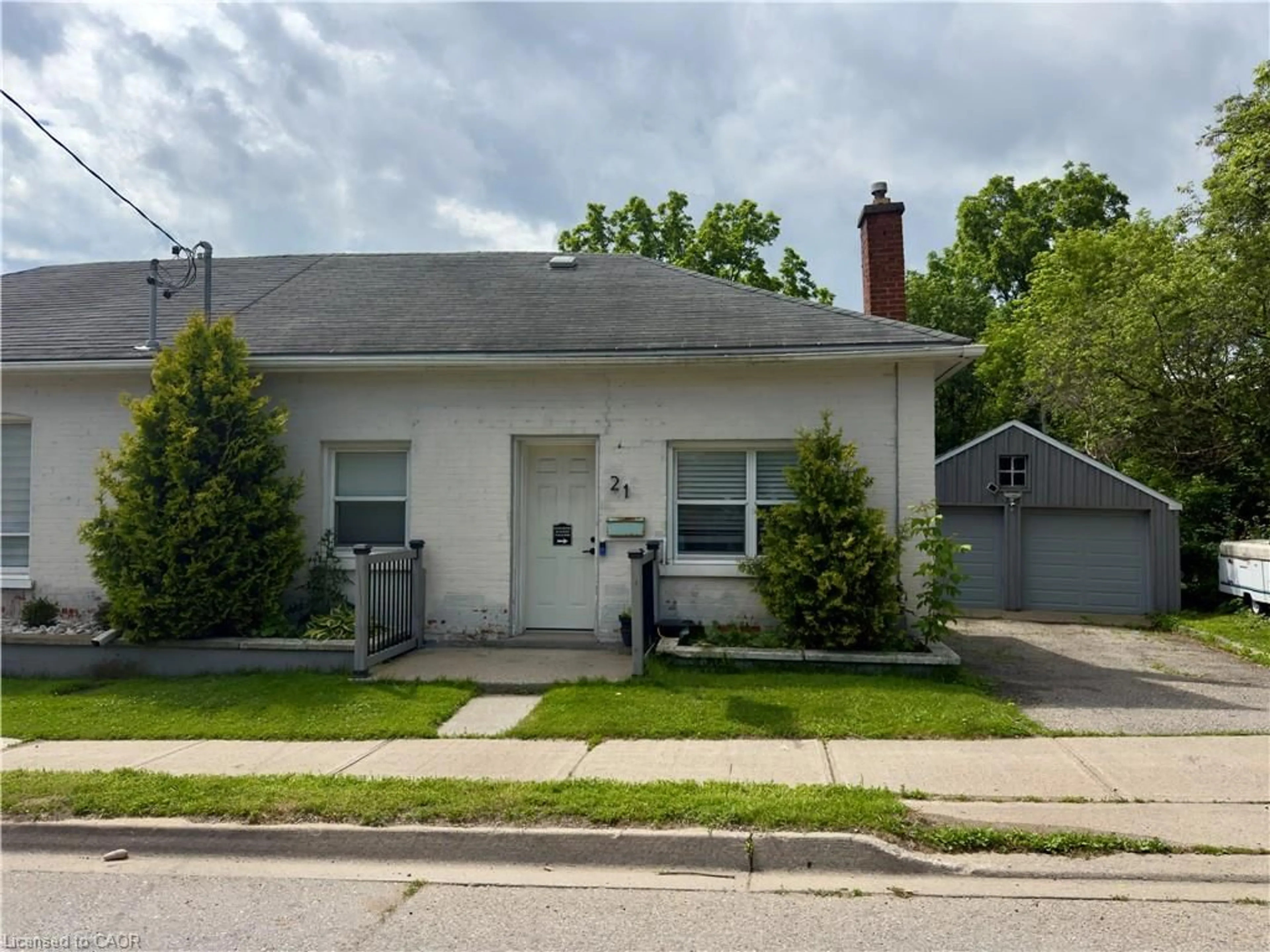 Unknown for 21 Cedar St, Cambridge Ontario N1S 1T8