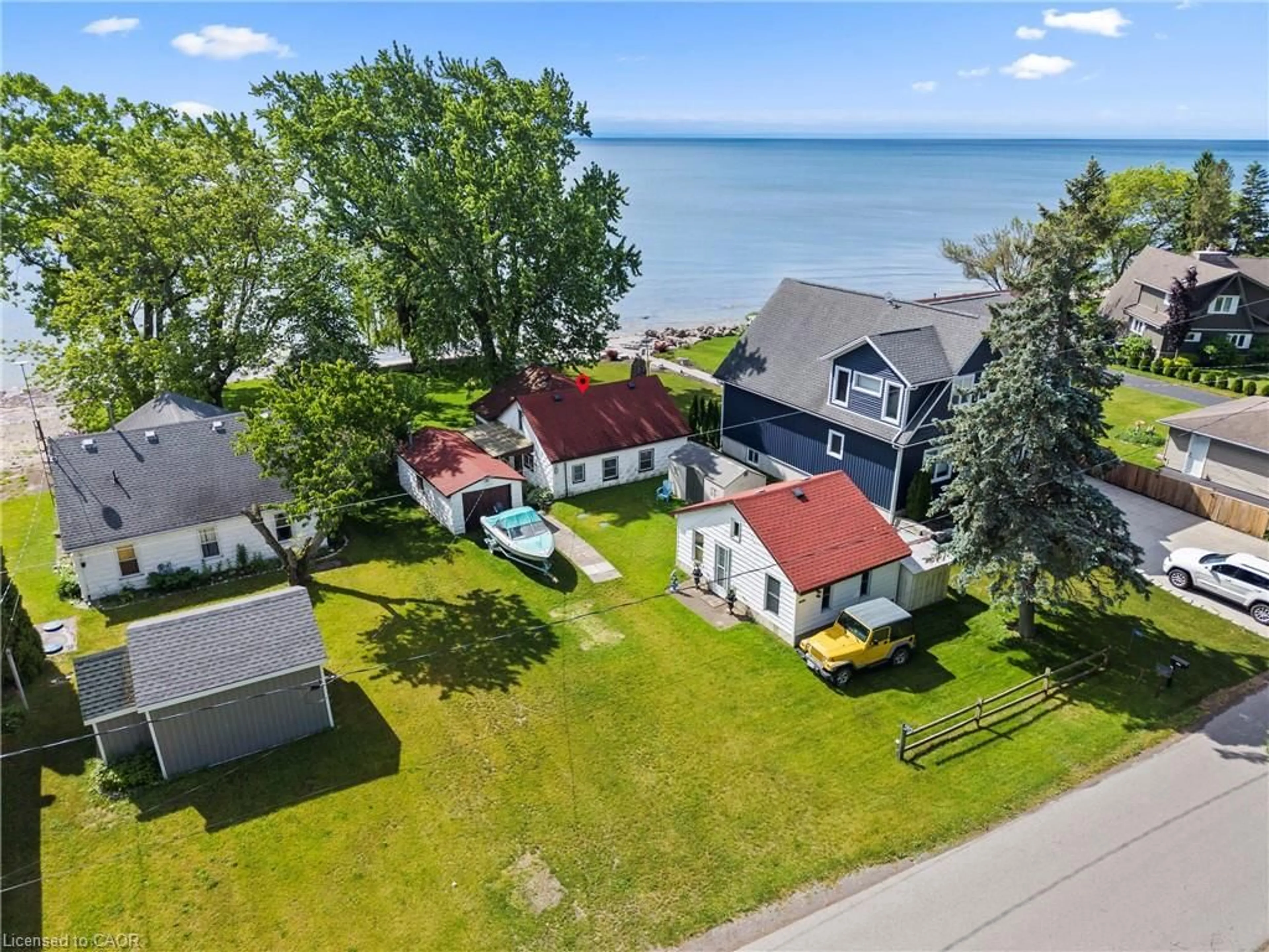 A pic from outside/outdoor area/front of a property/back of a property/a pic from drone, water/lake/river/ocean view for 11273 Harbourview Rd, Port Colborne Ontario L3K 5V4