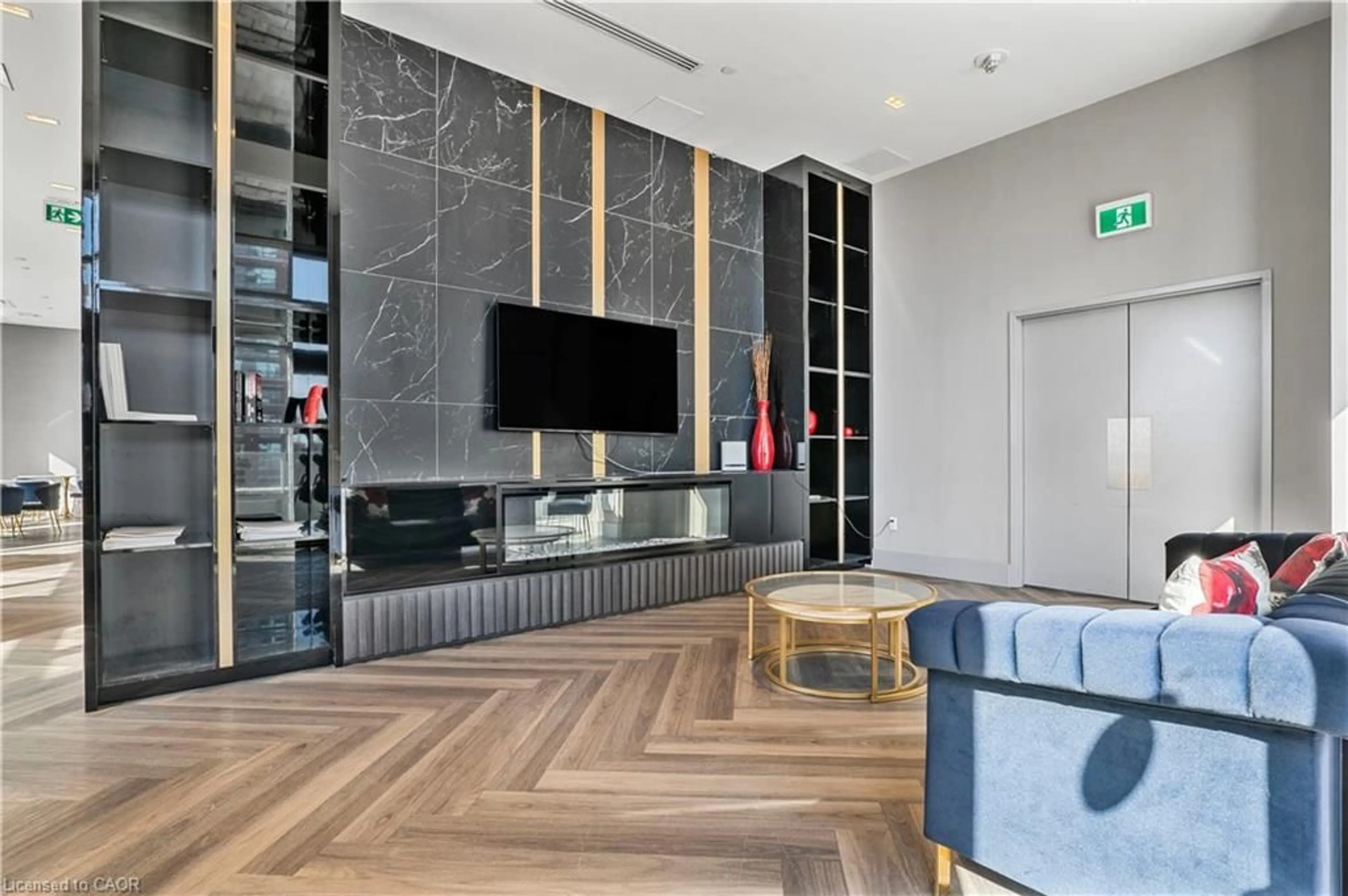 Lobby for 3220 Sheppard Ave, Toronto Ontario M1T 3K3