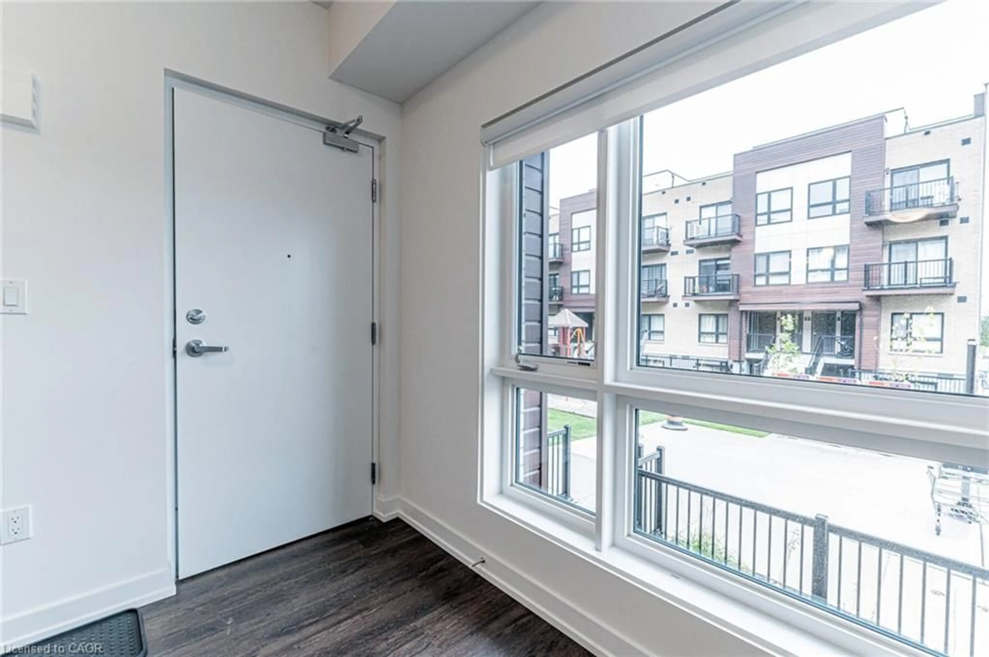 Indoor entryway for 20 Palace St #E2, Kitchener Ontario N2E 0J3