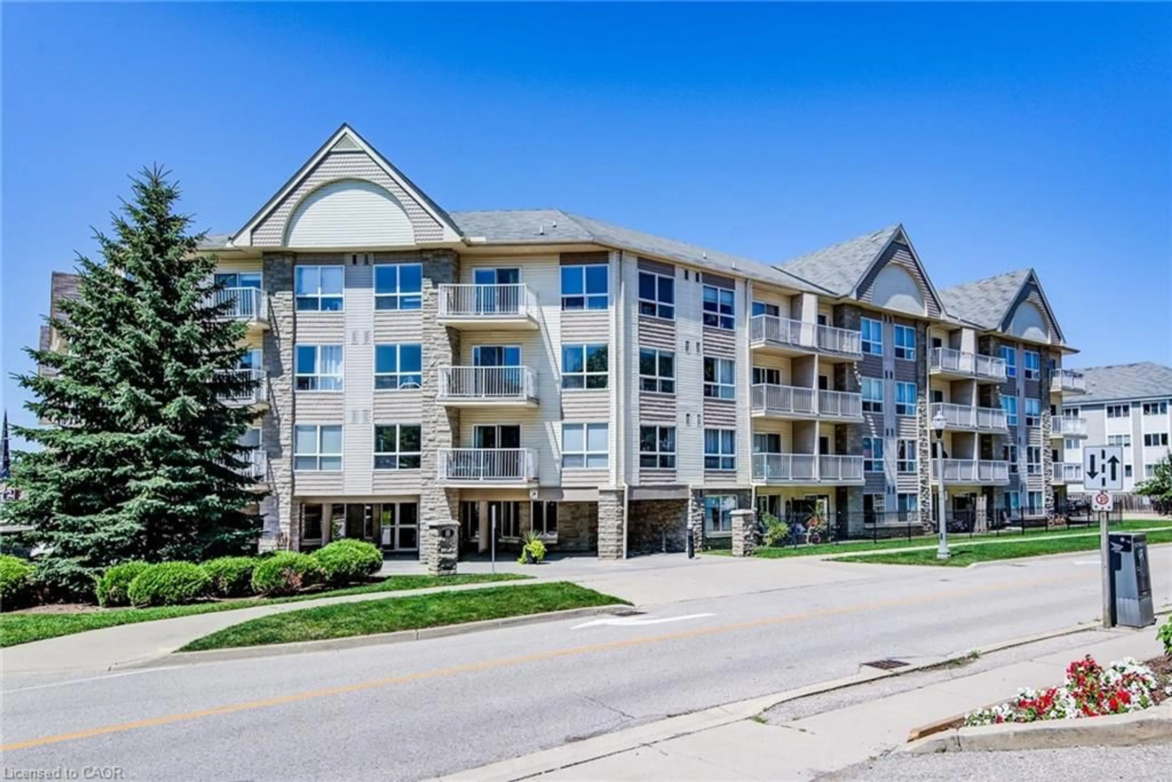 Unknown for 8 Harris St #420, Cambridge Ontario N1R 8R1